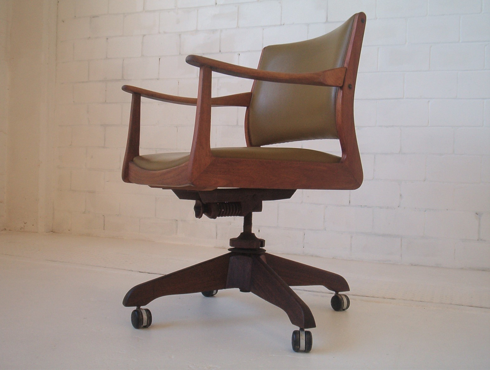 TH Brown Sons Desk Swivel Office Chair. Vintage Retro. Danish