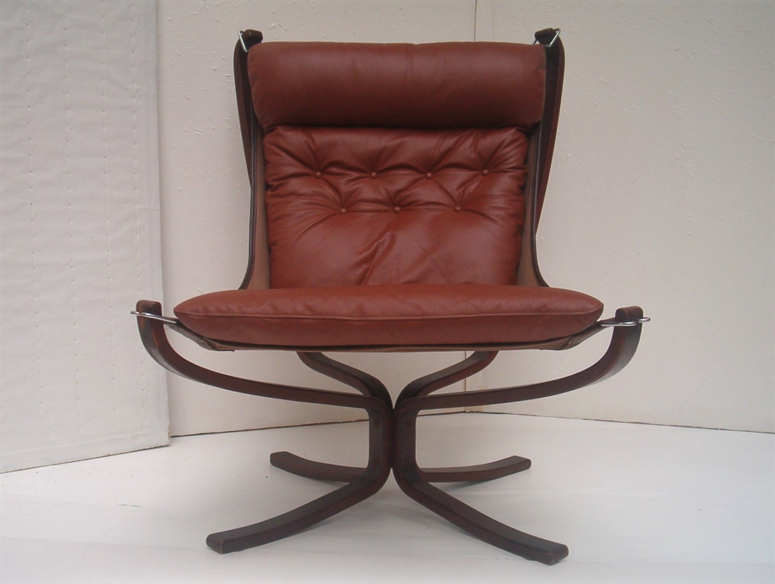 falcon-chair-vatne-mobler-norway-norwegian-vintage-leather-retro-2
