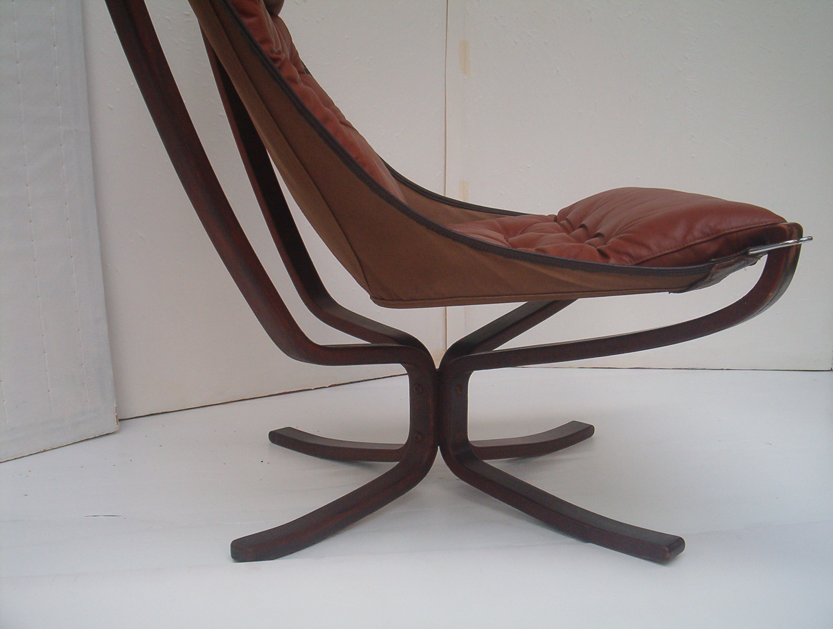 falcon-chair-vatne-mobler-norway-norwegian-vintage-leather-retro-3