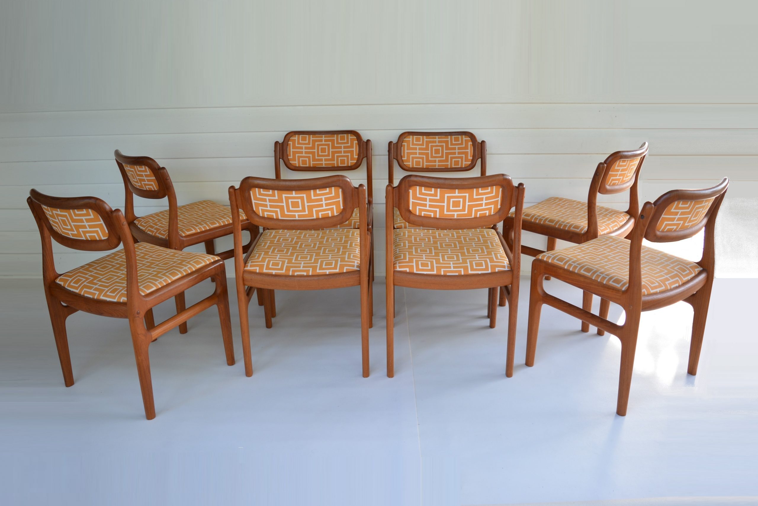 Dscan chairs new arrivals