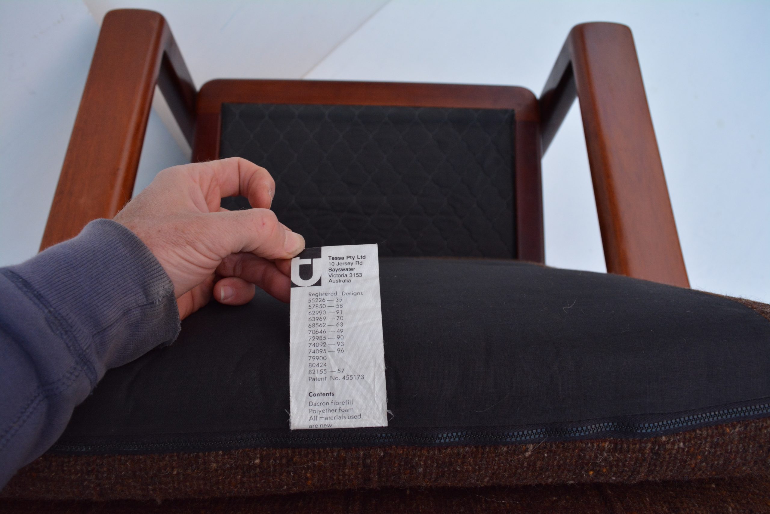 pair-tessa-sling-chairs-wool-vintage-furniture-parker-fler-era-11