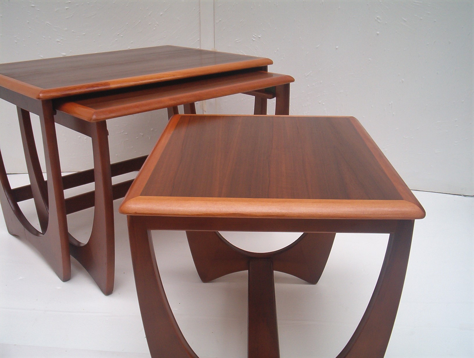 kalmar-vintage-nest-3-side-tables-g-plan-retro-parker-era-5