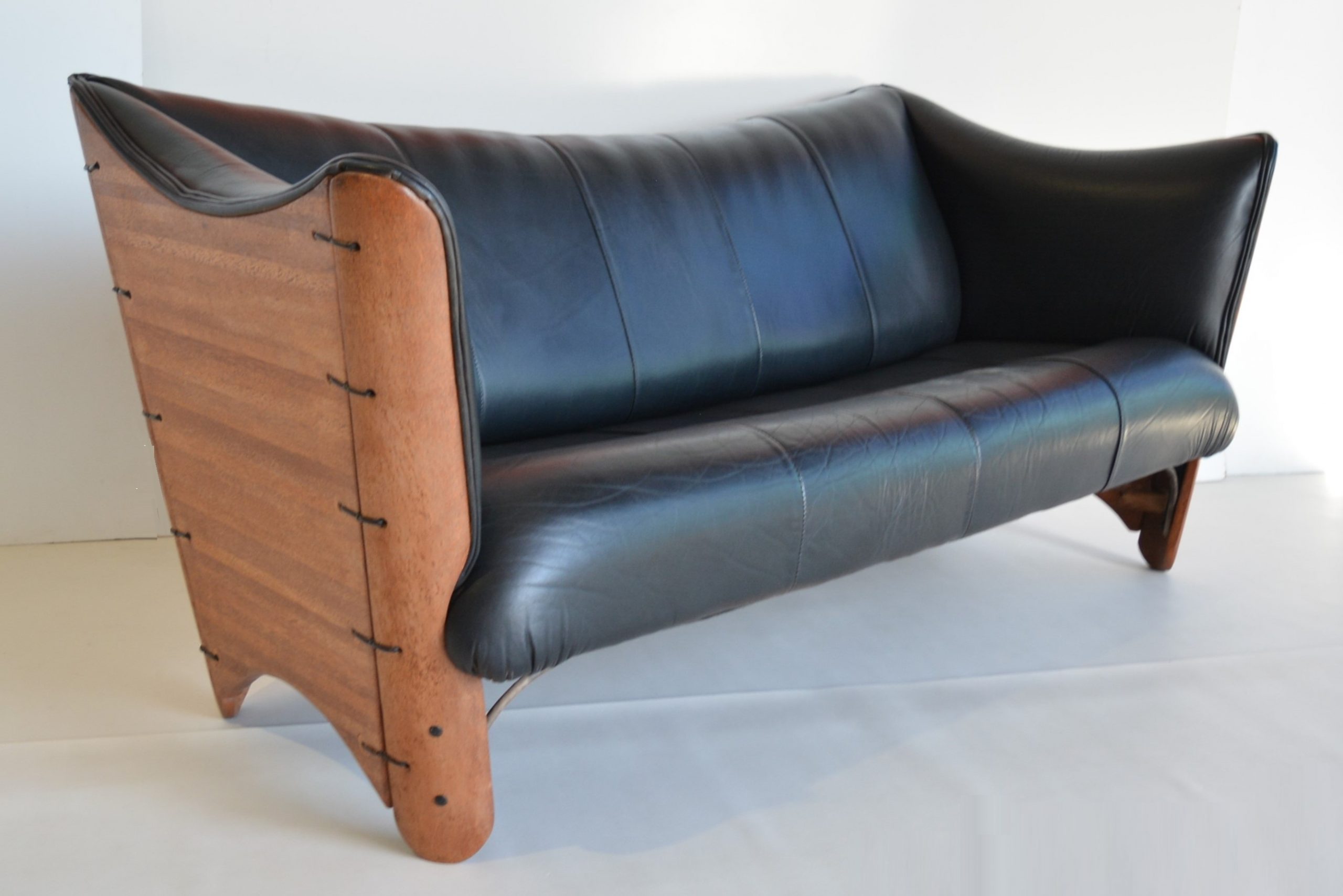 pacific-green-cayenne-leather-lounge-suite-vintage-3