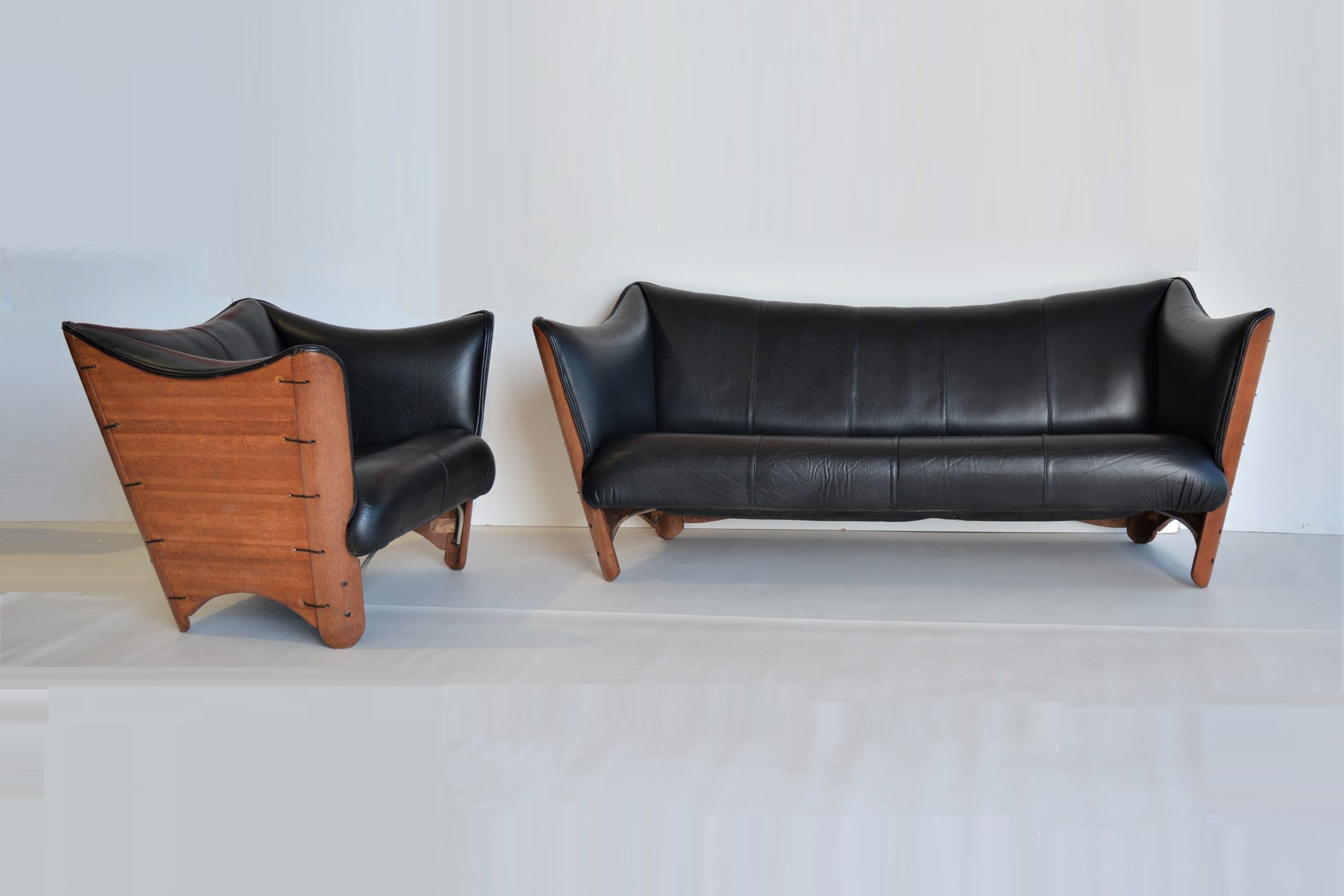 pacific-green-cayenne-leather-lounge-suite-vintage-4