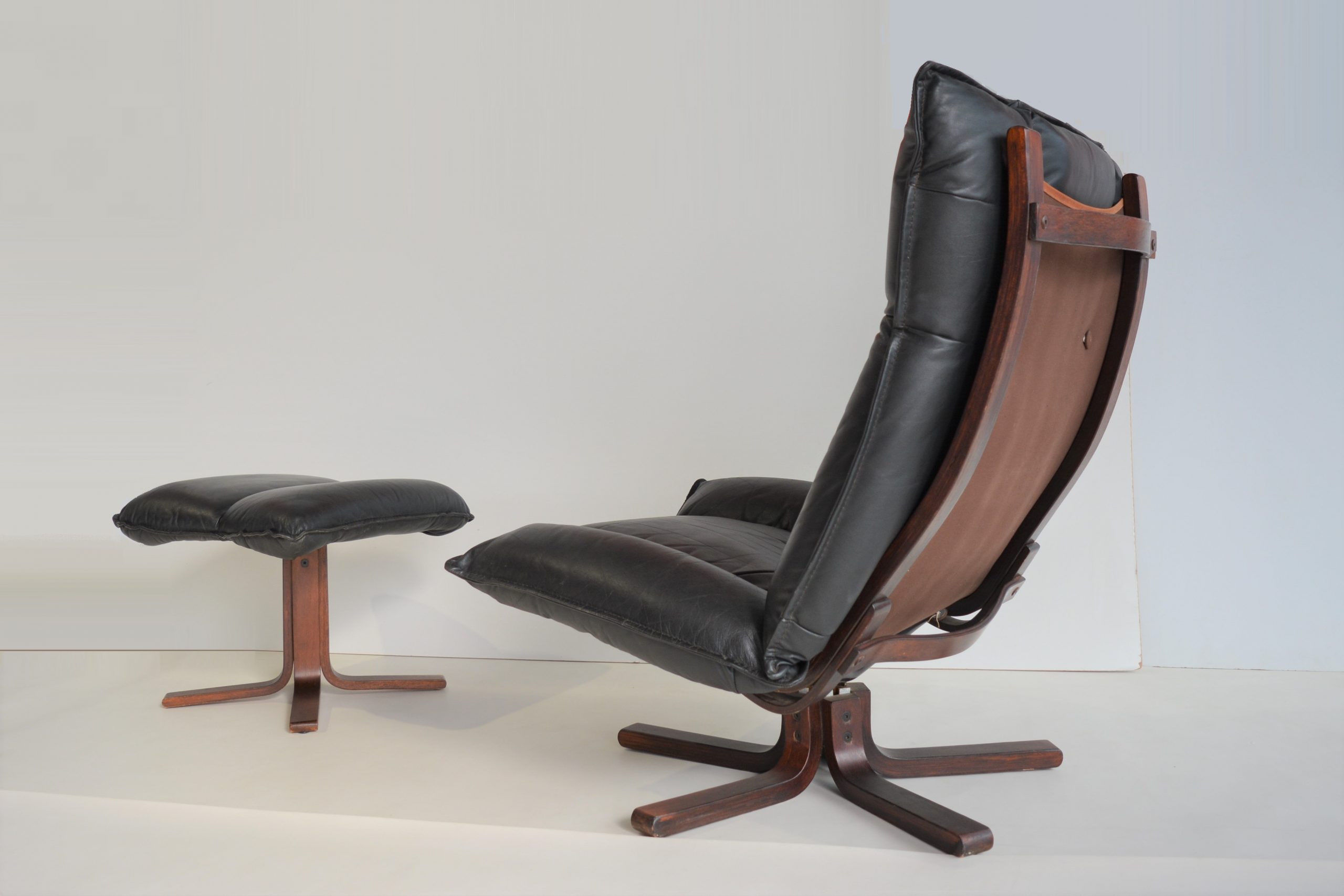 vintage-module-chair-gerald-easden-vintage-leather-chair-swivel-retro-australian
