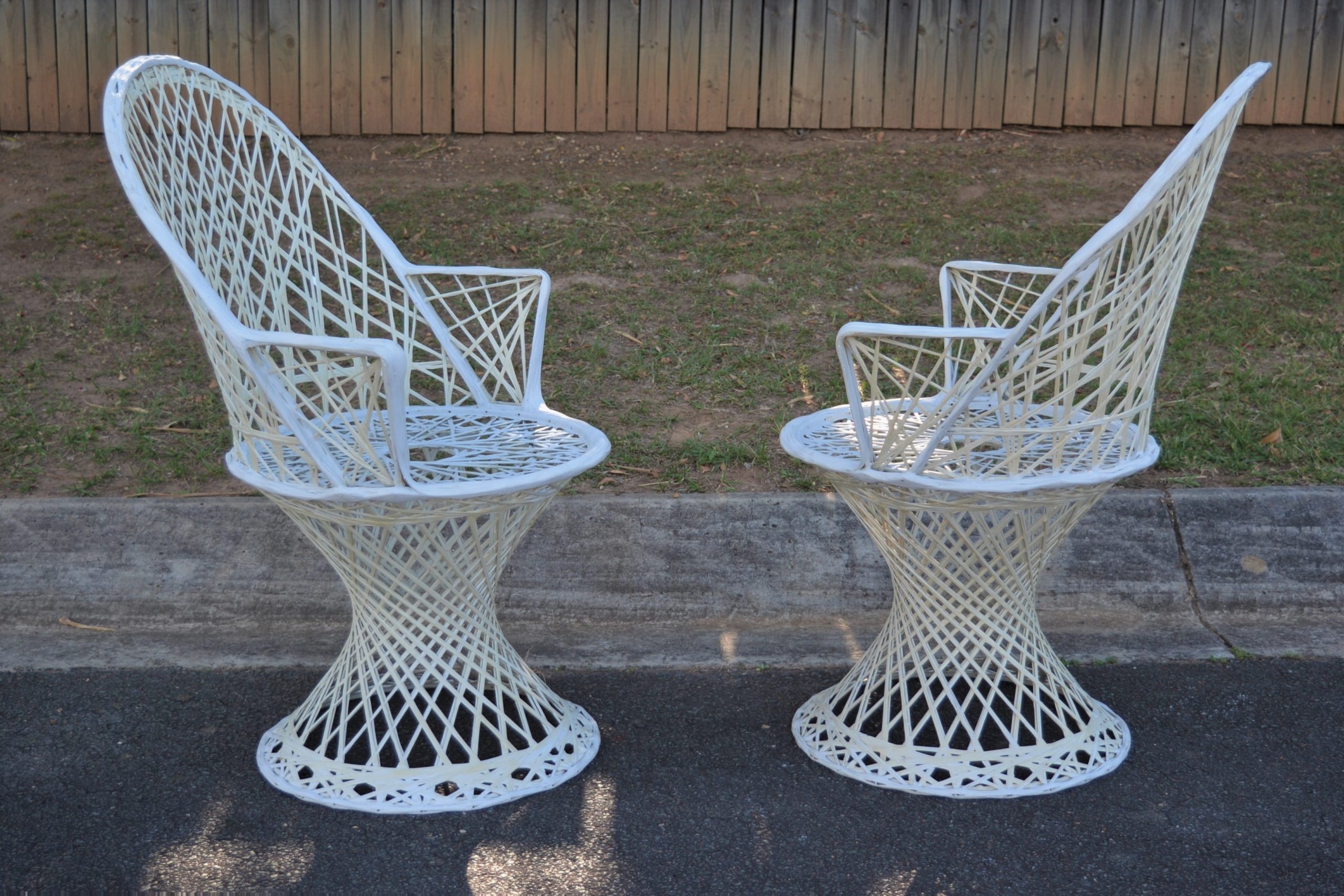 vintage-russell-woodard-woven-spun-fibreglass-outdoor-pair-armchairs-chairs-patio-furniture (10)