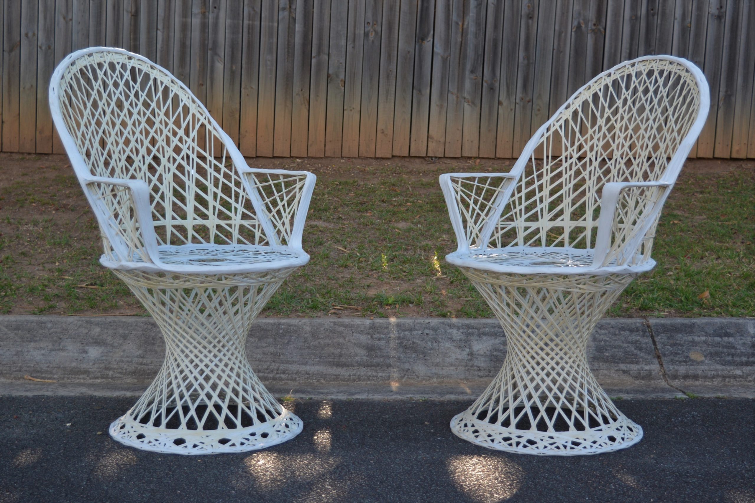 vintage-russell-woodard-woven-spun-fibreglass-outdoor-pair-armchairs-chairs-patio-furniture (11)