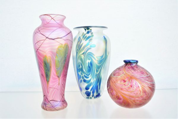 Ian Johnstone Iridescent Art Glass Vase. Colin Heaney Art Glass