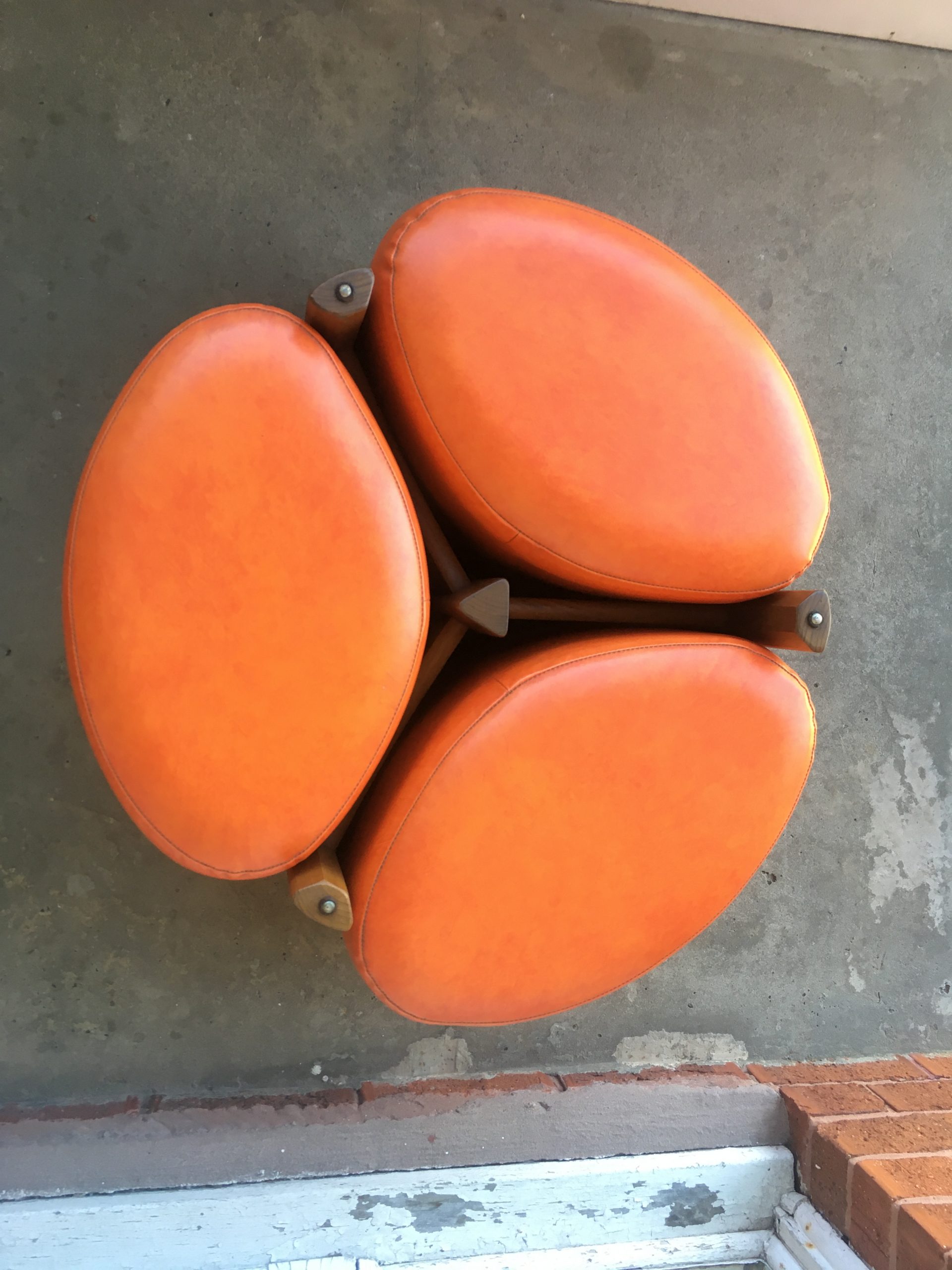 th-brown-and-sons-orange-fondue-suite-footstool-vintage-retro-furniture-parker-era (12)