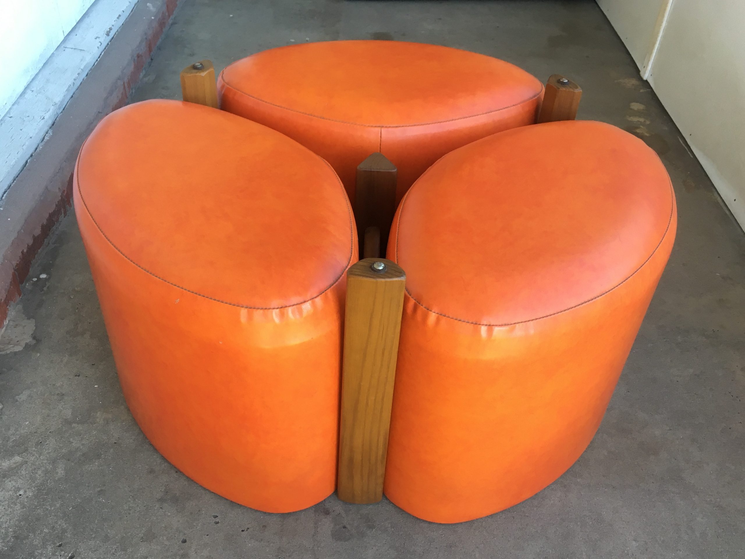 th-brown-and-sons-orange-fondue-suite-footstool-vintage-retro-furniture-parker-era (3)