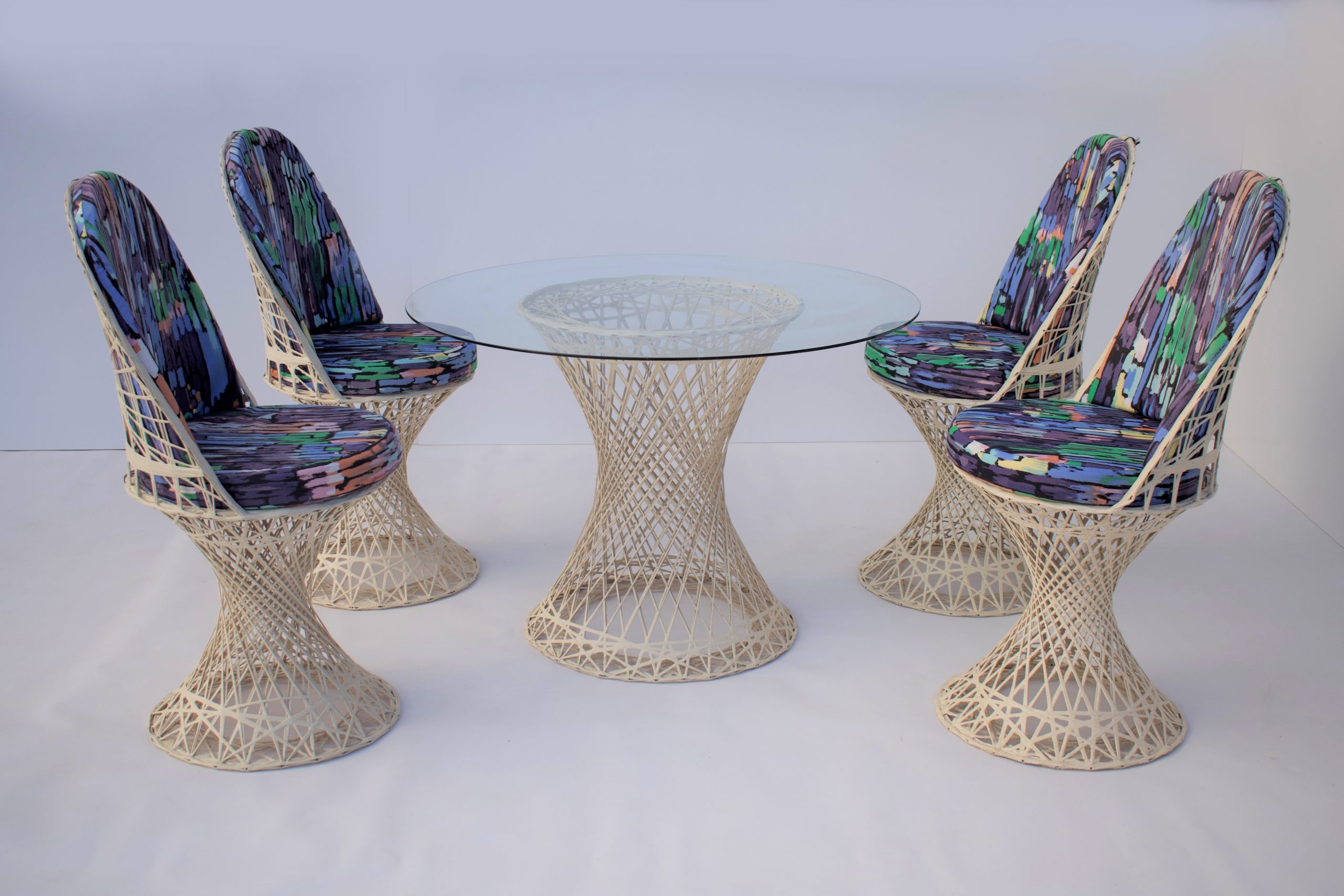 spun-fibreglass-furniture-vintage-outdoor-chairs-table-russell-woodard-quality (2)