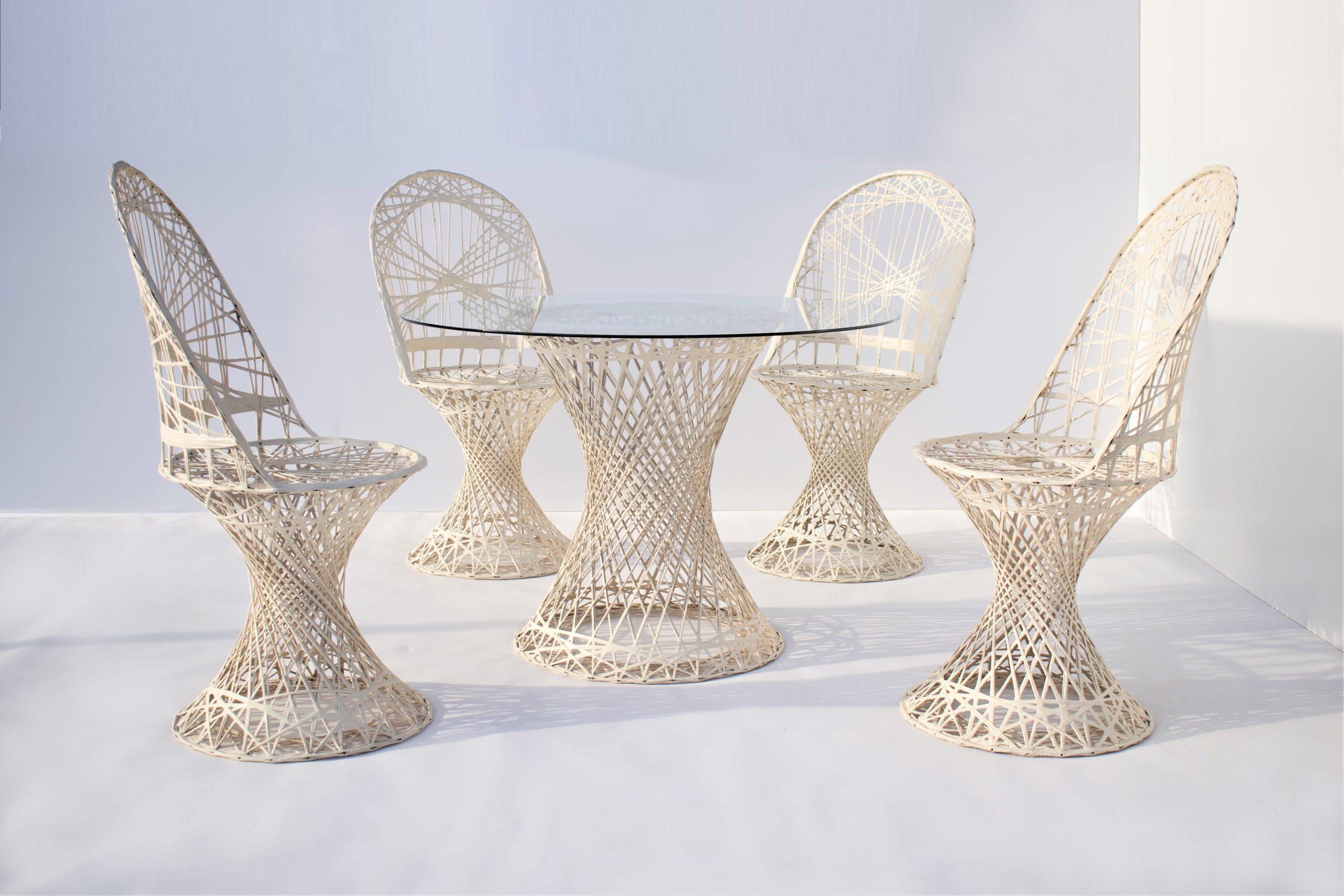 spun-fibreglass-furniture-vintage-outdoor-chairs-table-russell-woodard-quality (3)