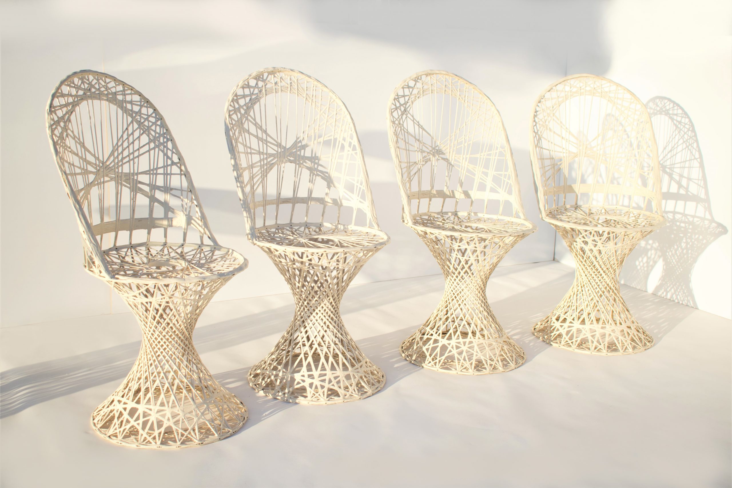 spun-fibreglass-furniture-vintage-outdoor-chairs-table-russell-woodard-quality (5)