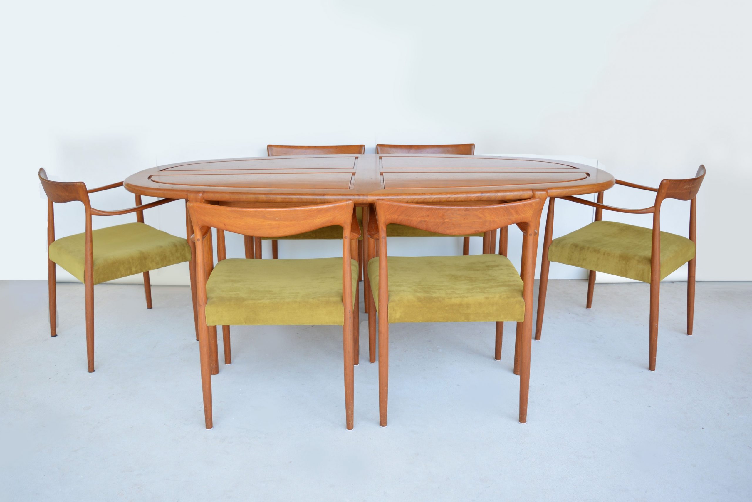 Vintage retro dining shop table