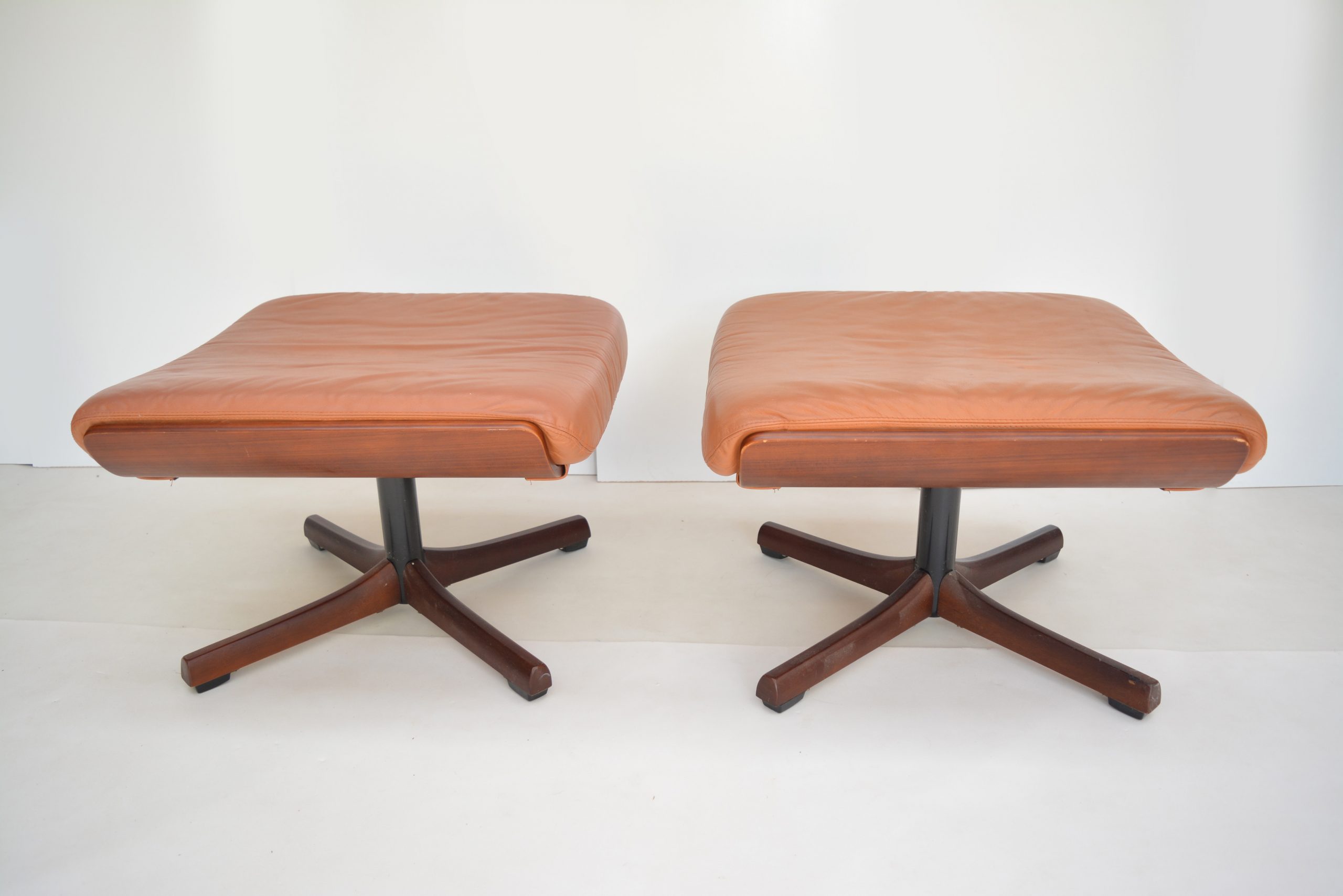 tessa-executive-t21-full-grain-leather-vintage-swivel-chairs-australian-furniture-retro-danish-era (33)