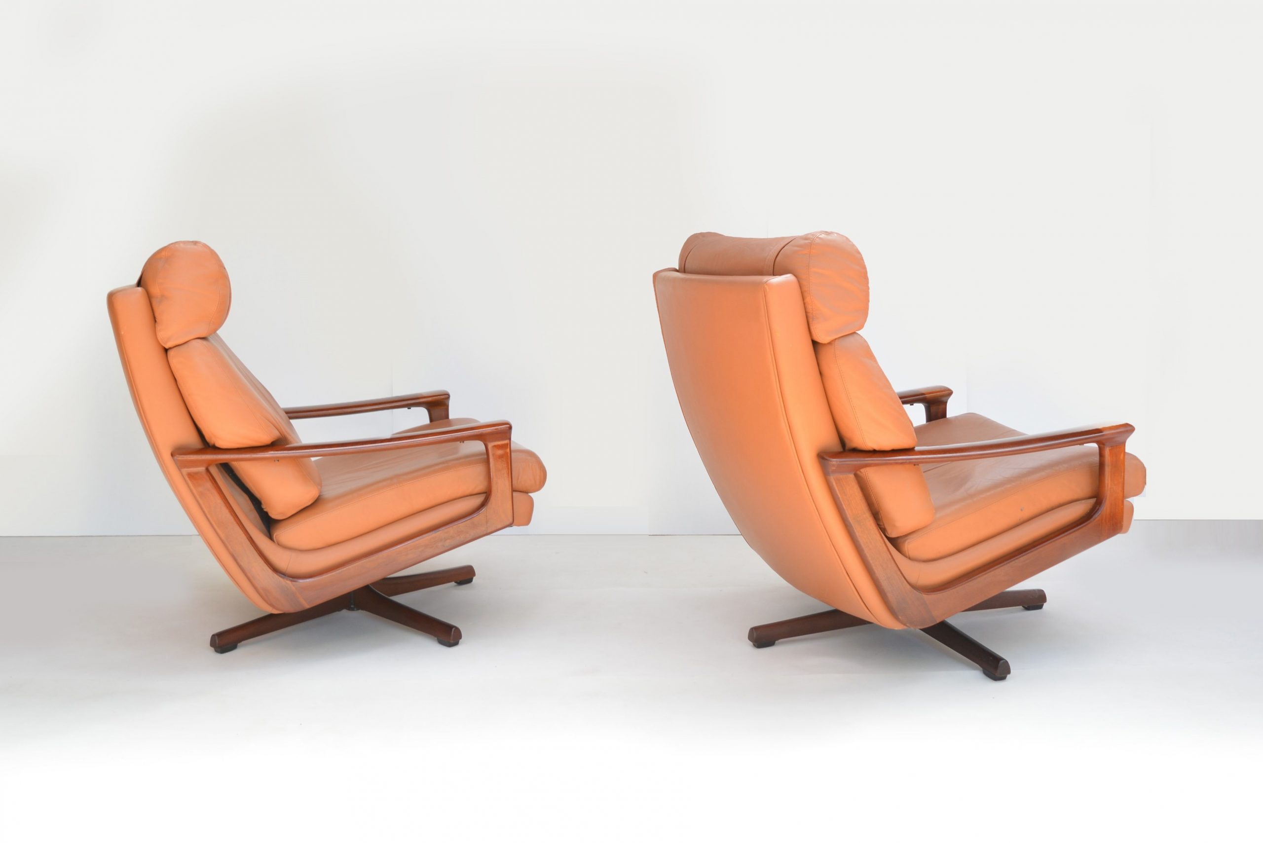 tessa-executive-t21-full-grain-leather-vintage-swivel-chairs-australian-furniture-retro-danish-era (5)