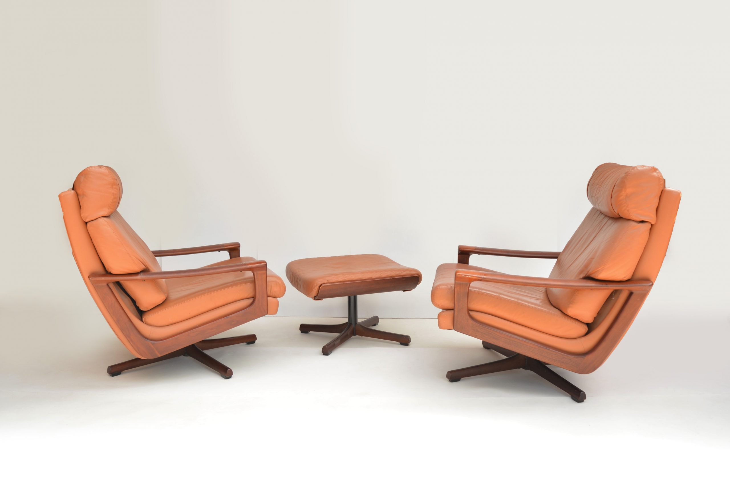 Vintage swivel chairs for sale best sale