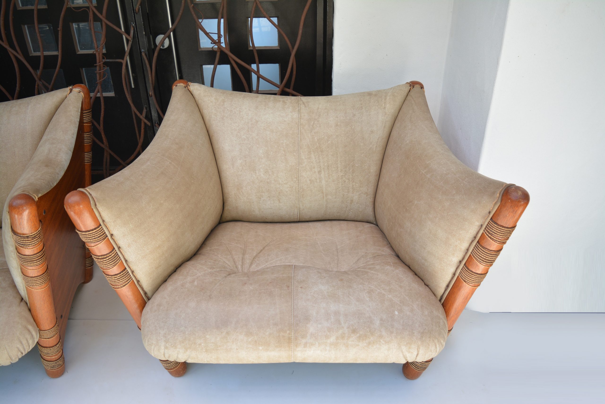 pacific-green-furniture-pair-lounge-chairs-vintage-retro-palmwood-australian-furniture-brisbane-b-b-italia-era (11)