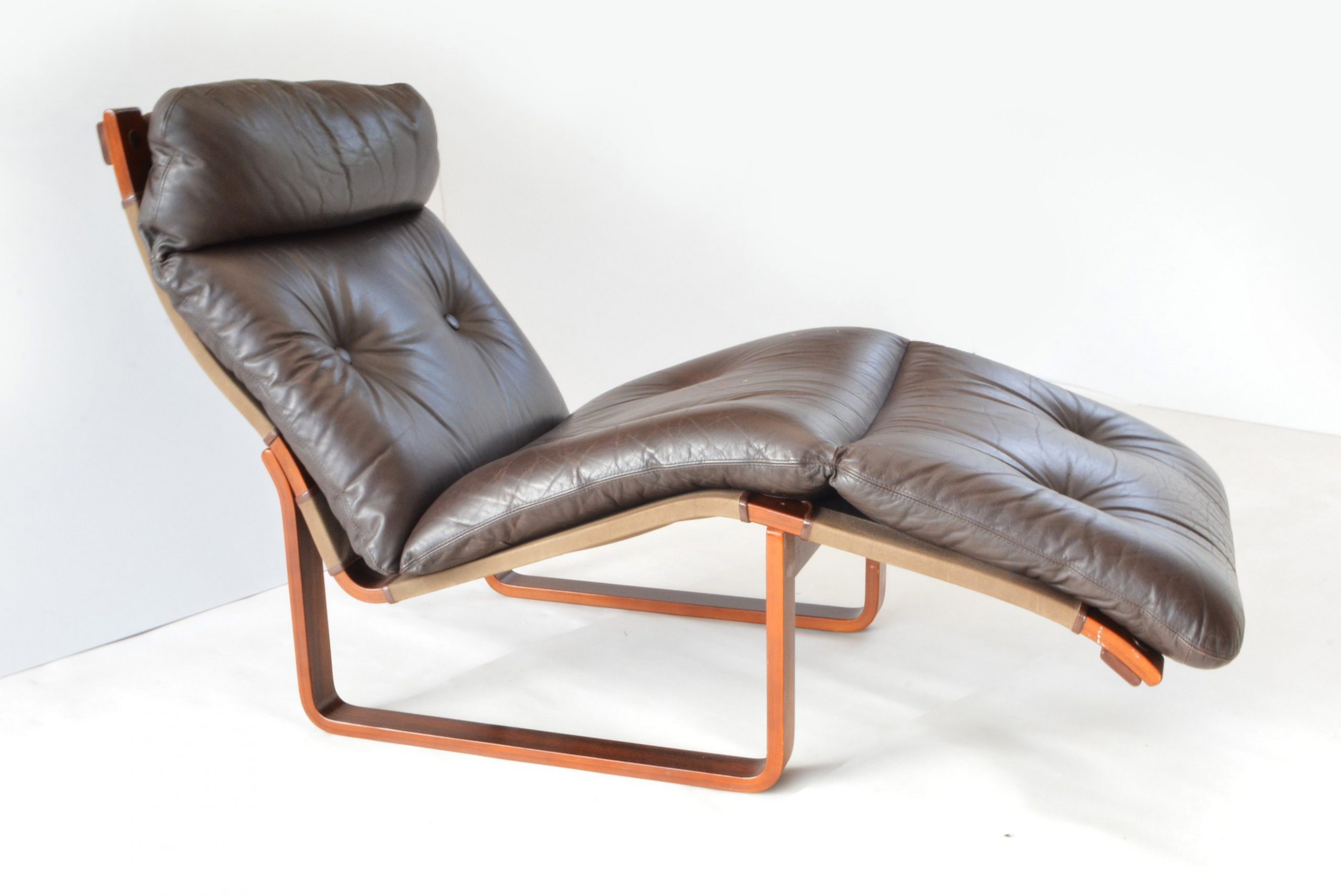 Tessa t8 on sale chaise lounge