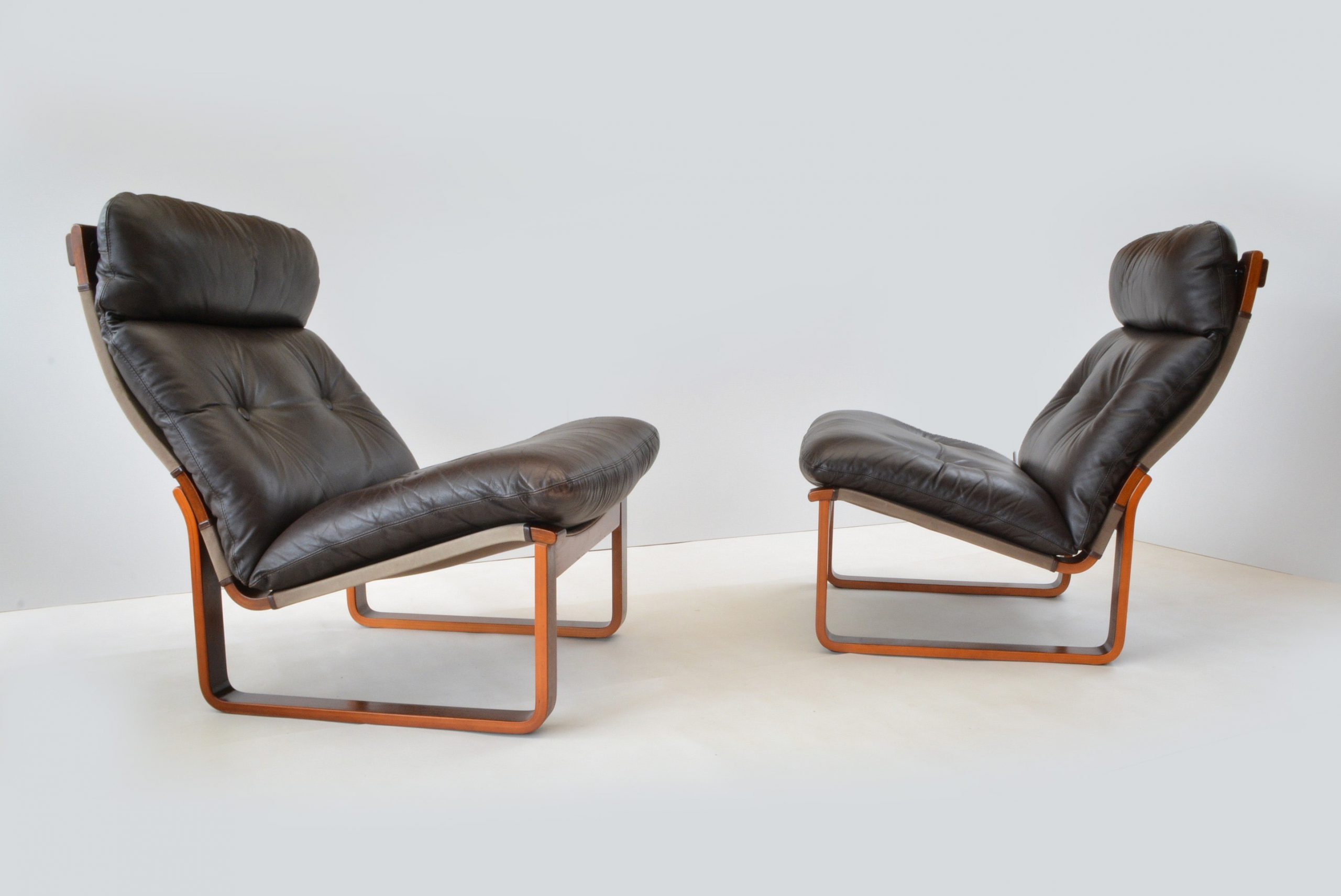 VINTAGE Tessa T8 Chairs. THREE avail Retro Leather Lounge. Parker Danish era