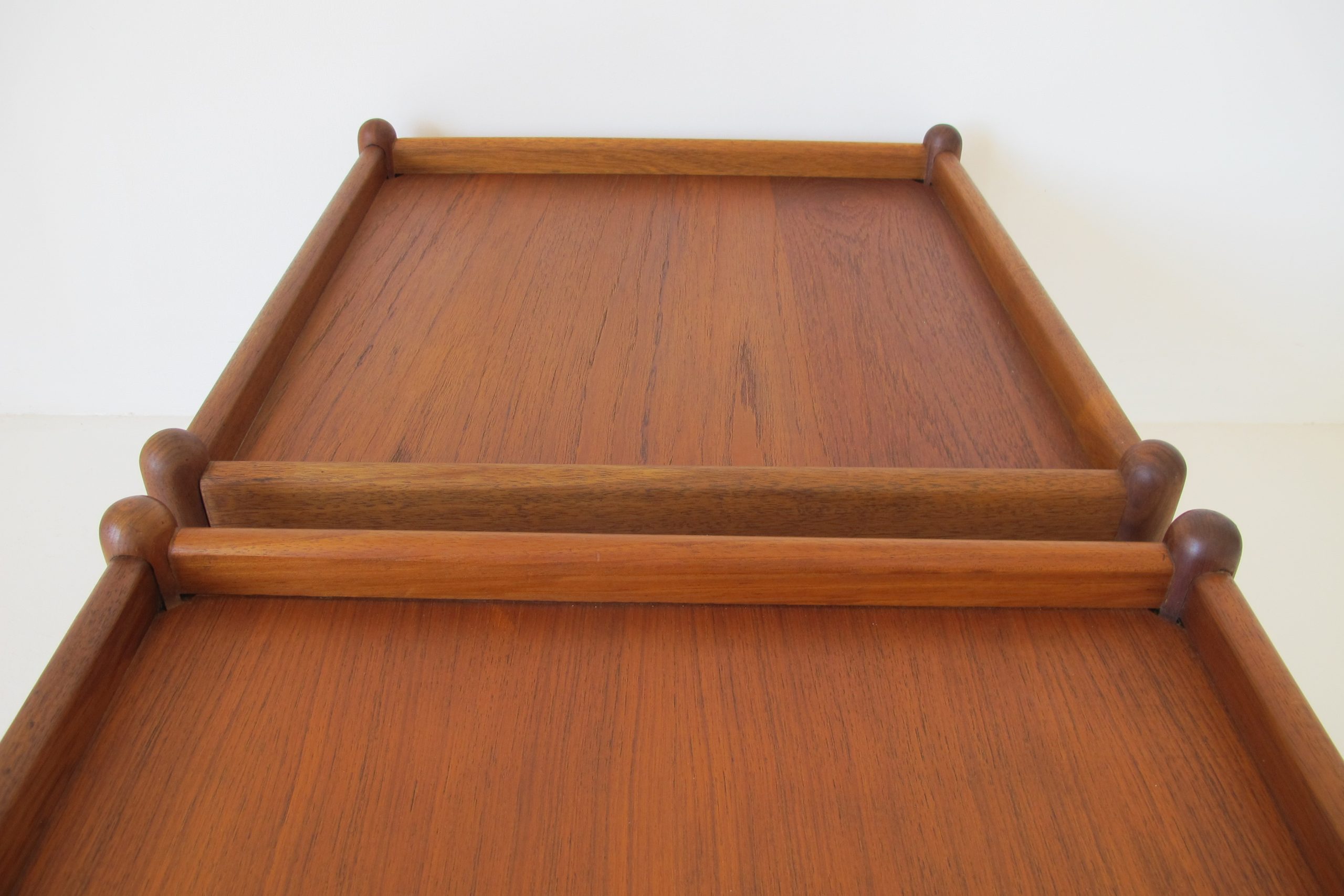 pair-parker-footstools-ottomans-side-tables-furniture-teak-danish-fler-era-finn-juhl-vintage-retro (11)