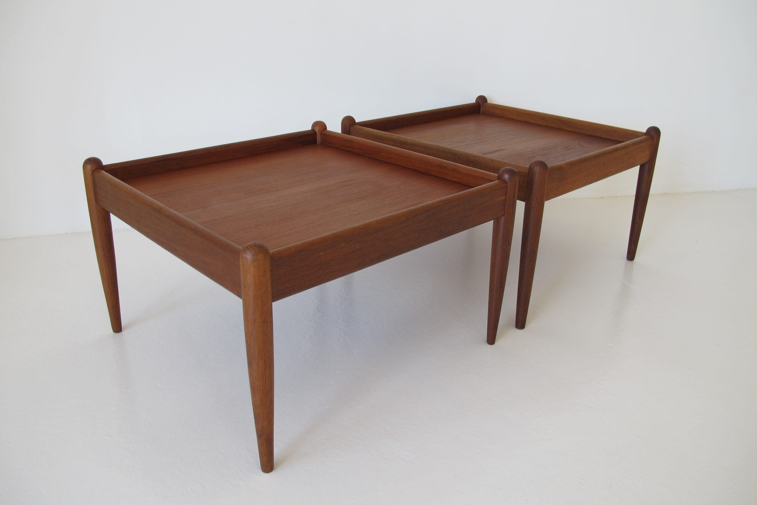 pair-parker-footstools-ottomans-side-tables-furniture-teak-danish-fler-era-finn-juhl-vintage-retro (12)