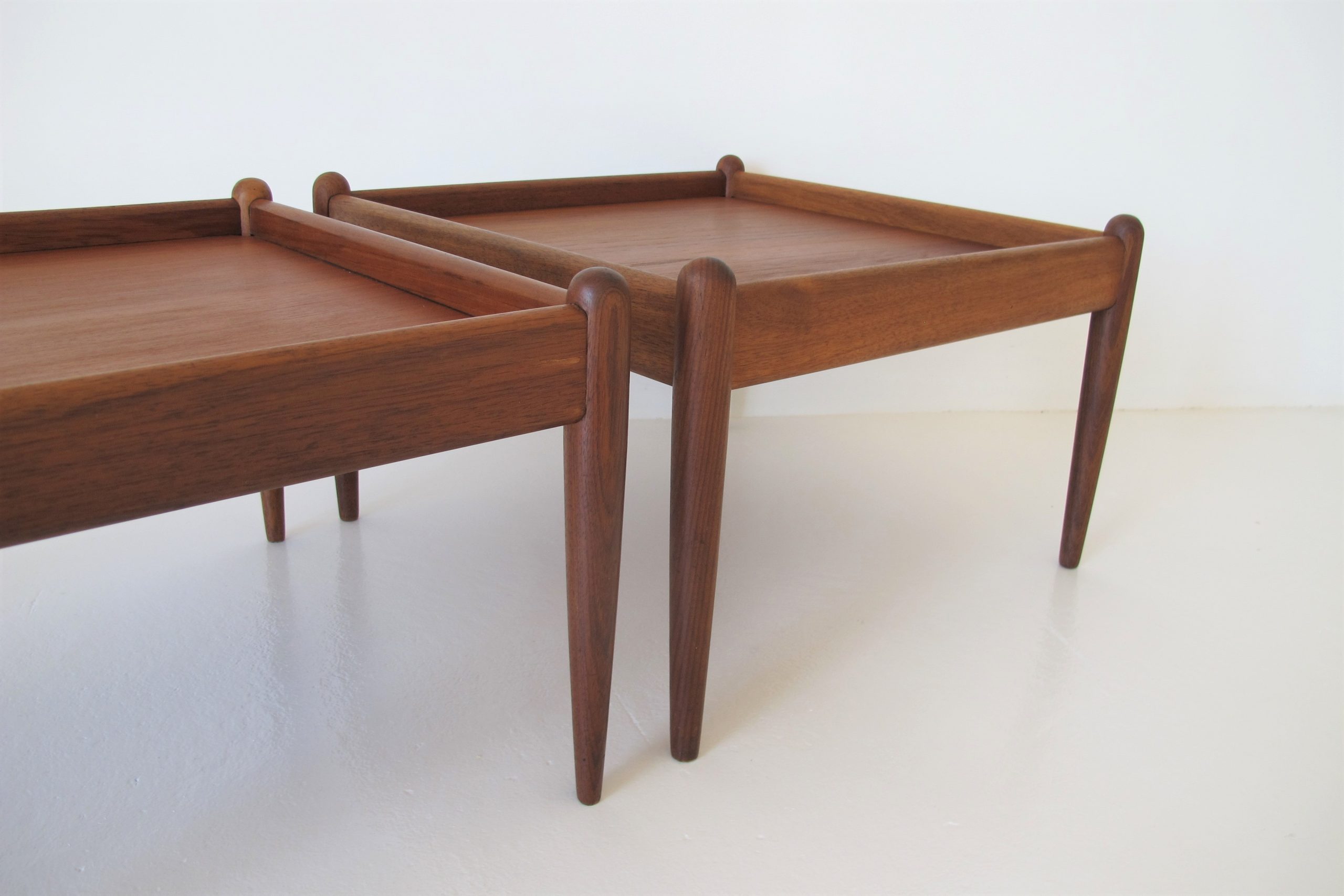 pair-parker-footstools-ottomans-side-tables-furniture-teak-danish-fler-era-finn-juhl-vintage-retro (13)