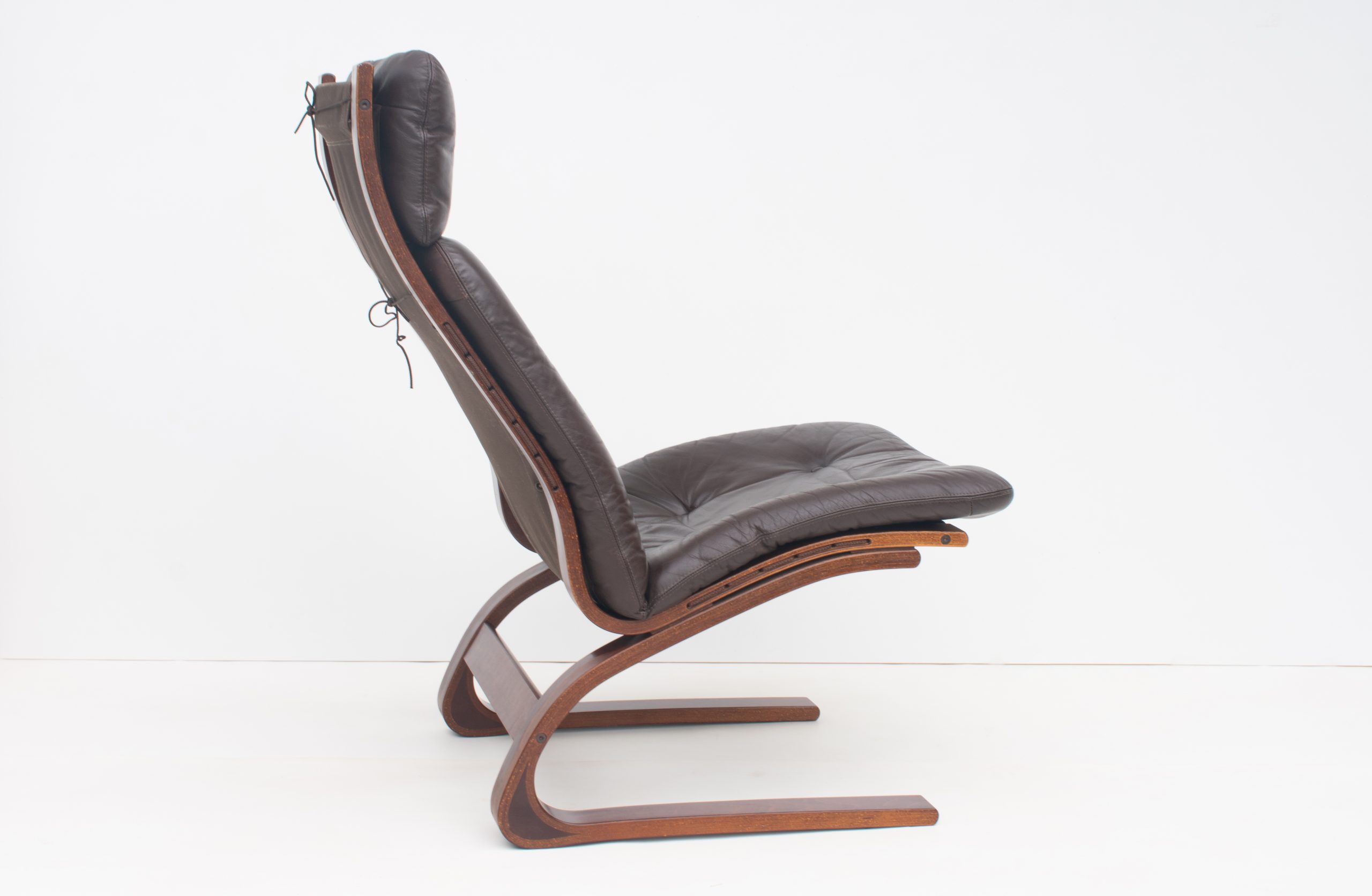 rybo-rykken-norway-norwegian-leather-chair-westofa-siesta-falcon-chair-era-vintage-retro-lounge-danish-era (5)