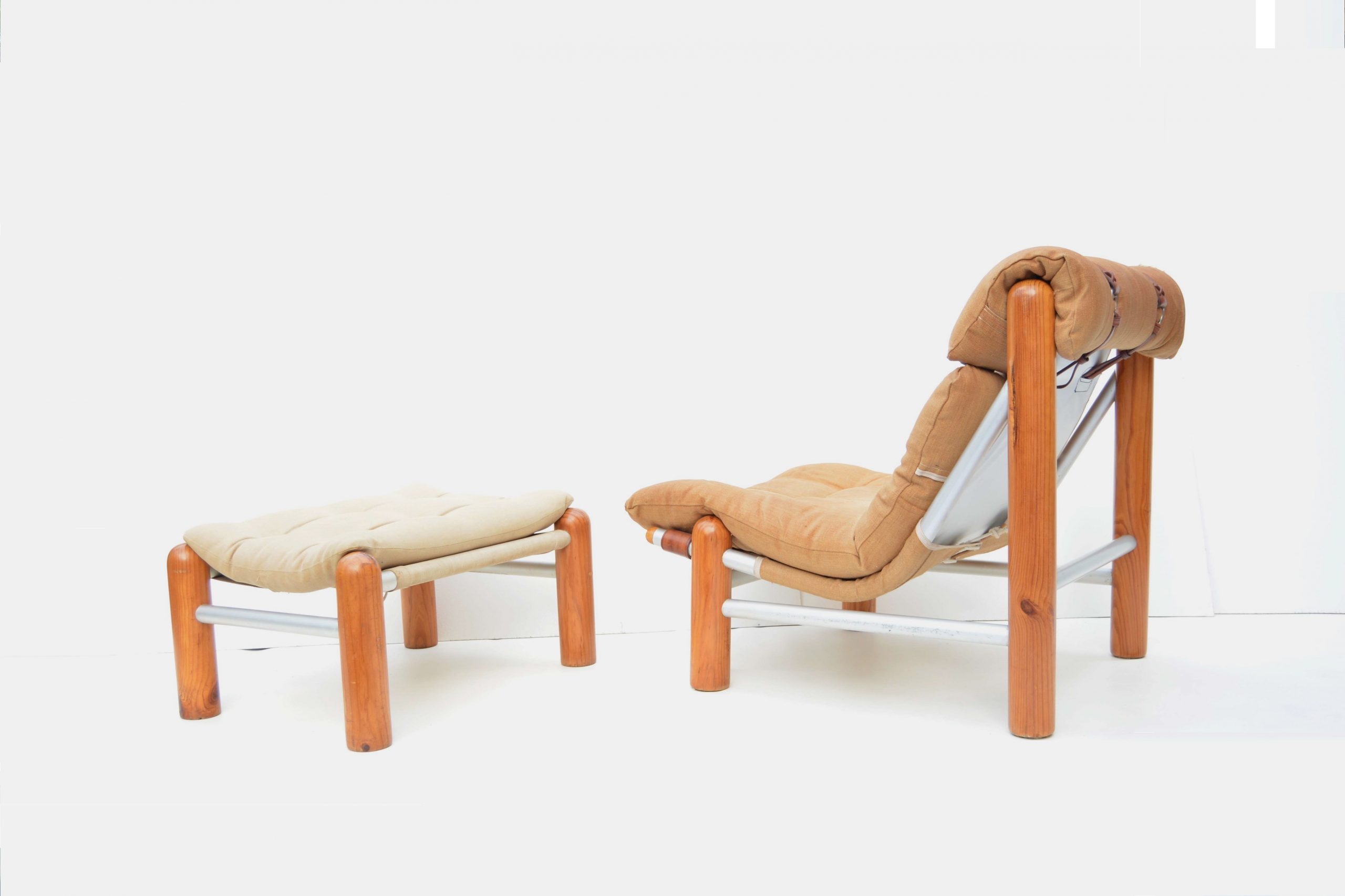pair-robert-dunlop-vintage-designer-chairs-australian-1970's-parker-tessa-era-furniture-armchairs (3)