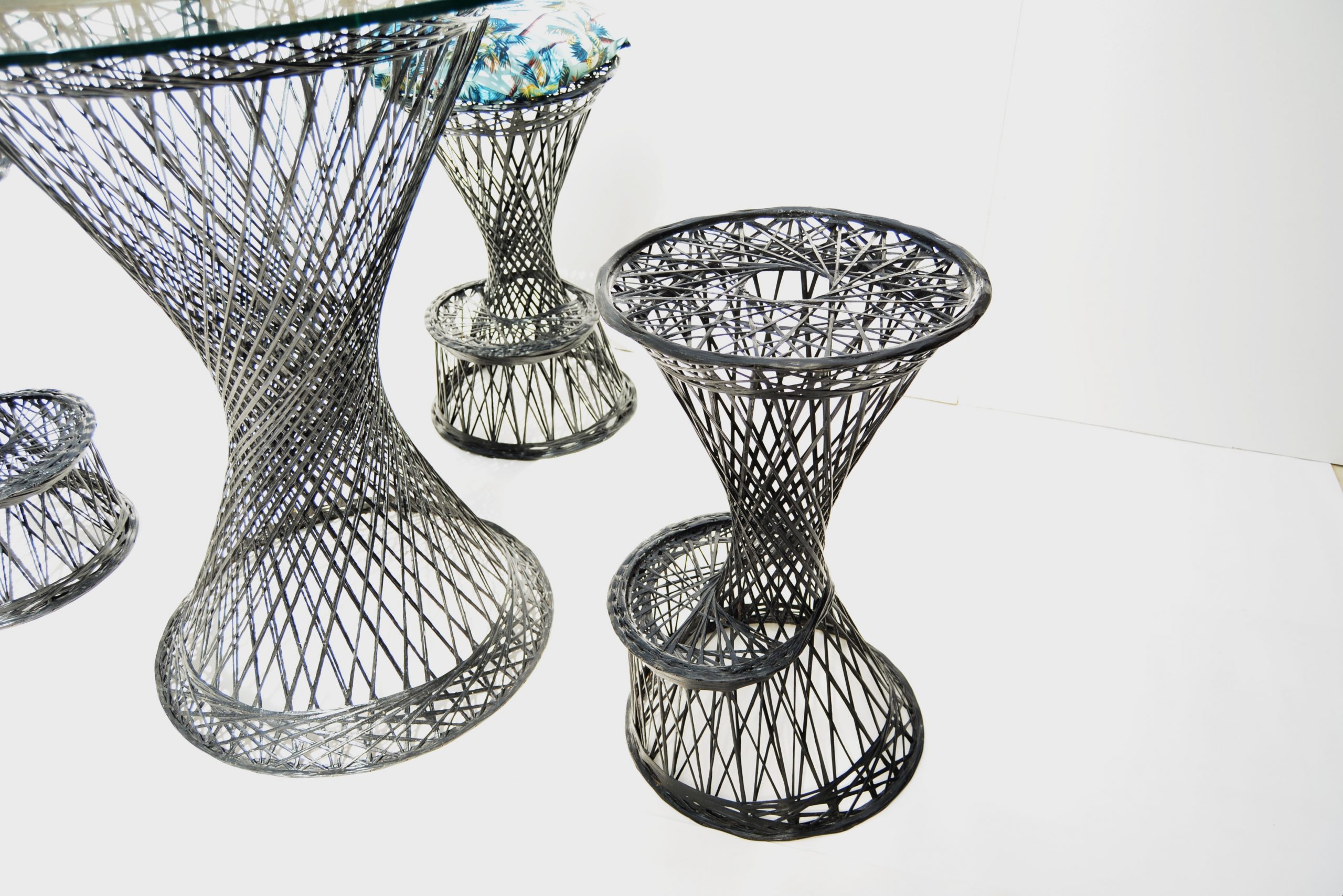 spun-fibreglass-bar-dining-suite-bar-stools-russell-woodard-designer-outdoor-vintage-furniture-chairs-table (8)