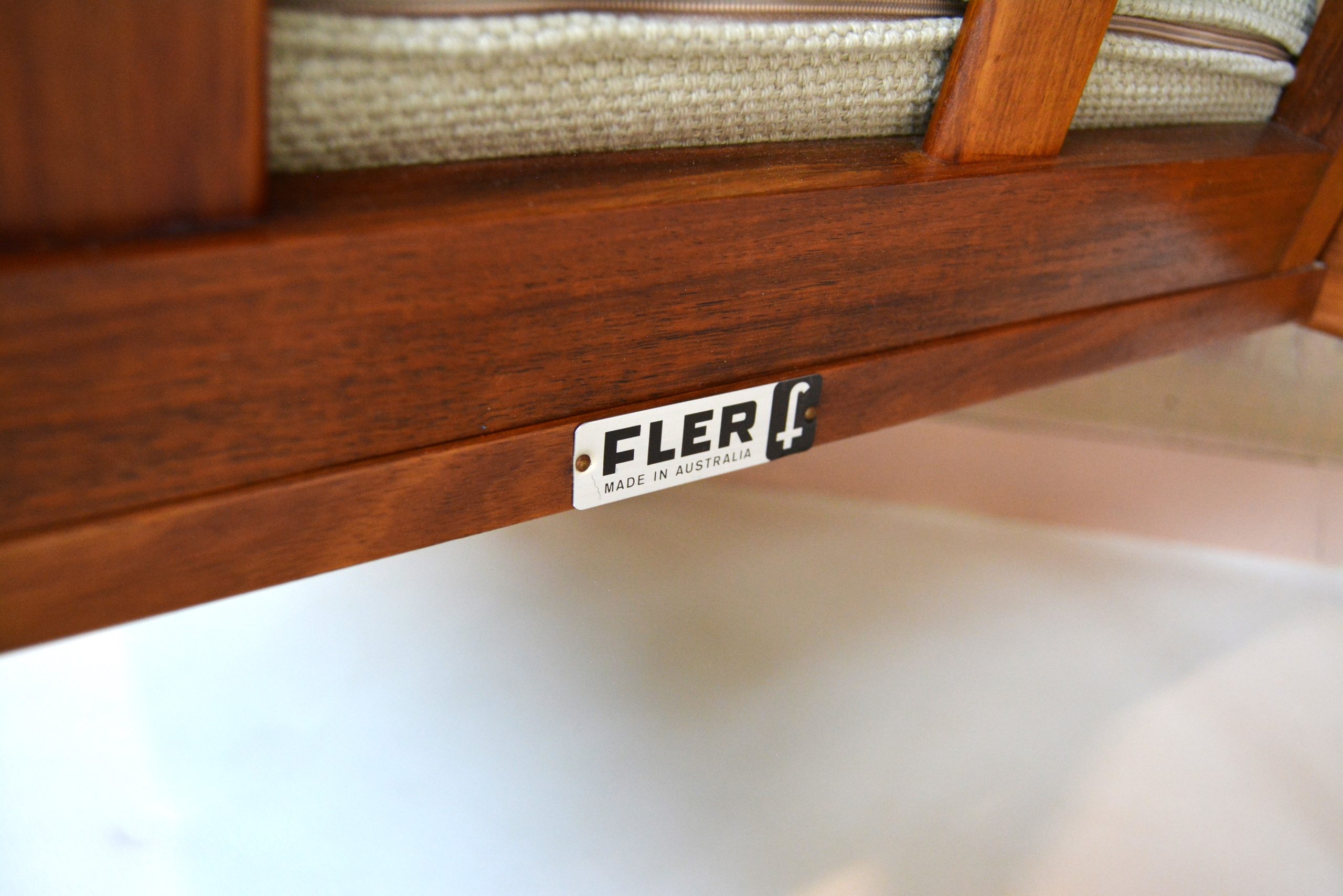 pair-fler-narvik-lounge-armchairs-parker-danish-1960s-era-vintage-chairs (7)