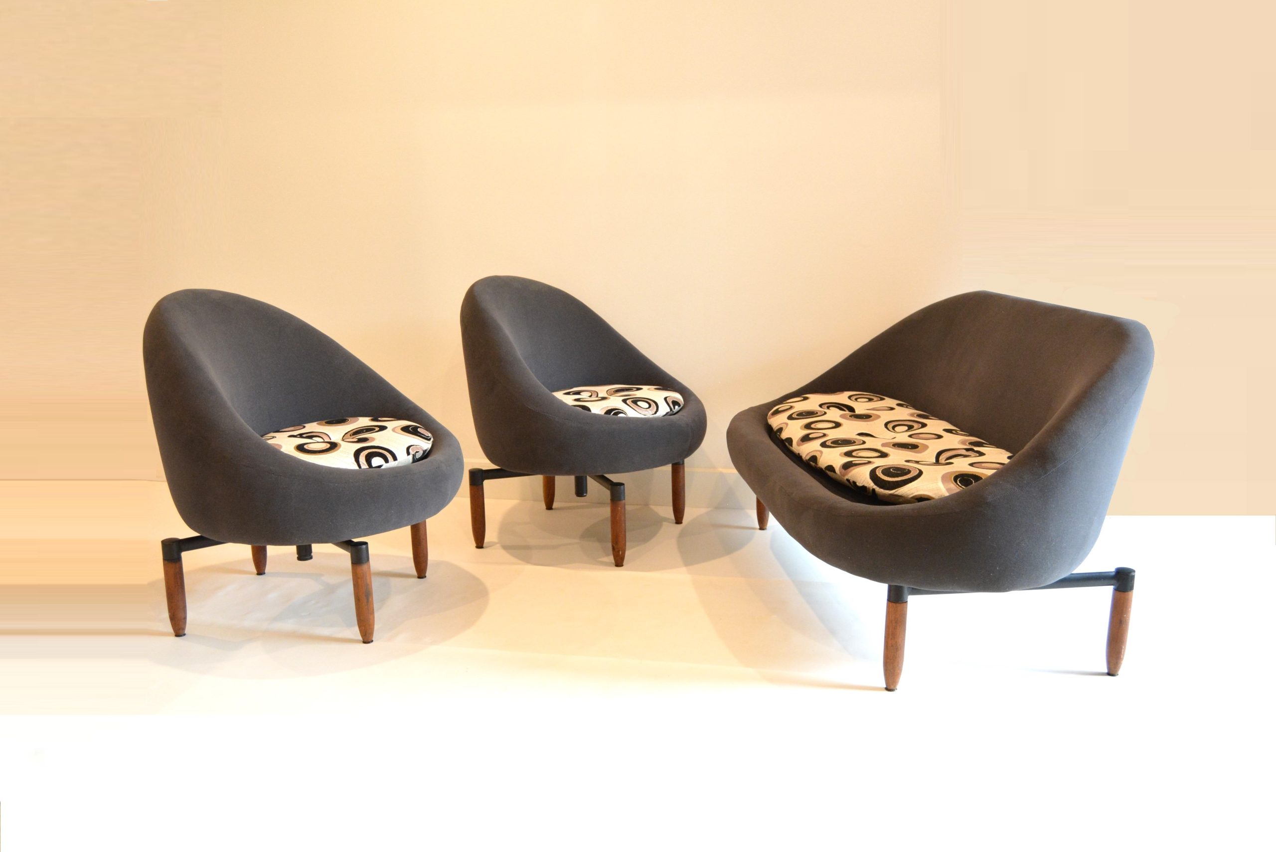 2-swivel-chairs-isobel-gerard-doube-vintage-1950s-lounge-suite-pierre-paulin-retro-designer-furniture (2)
