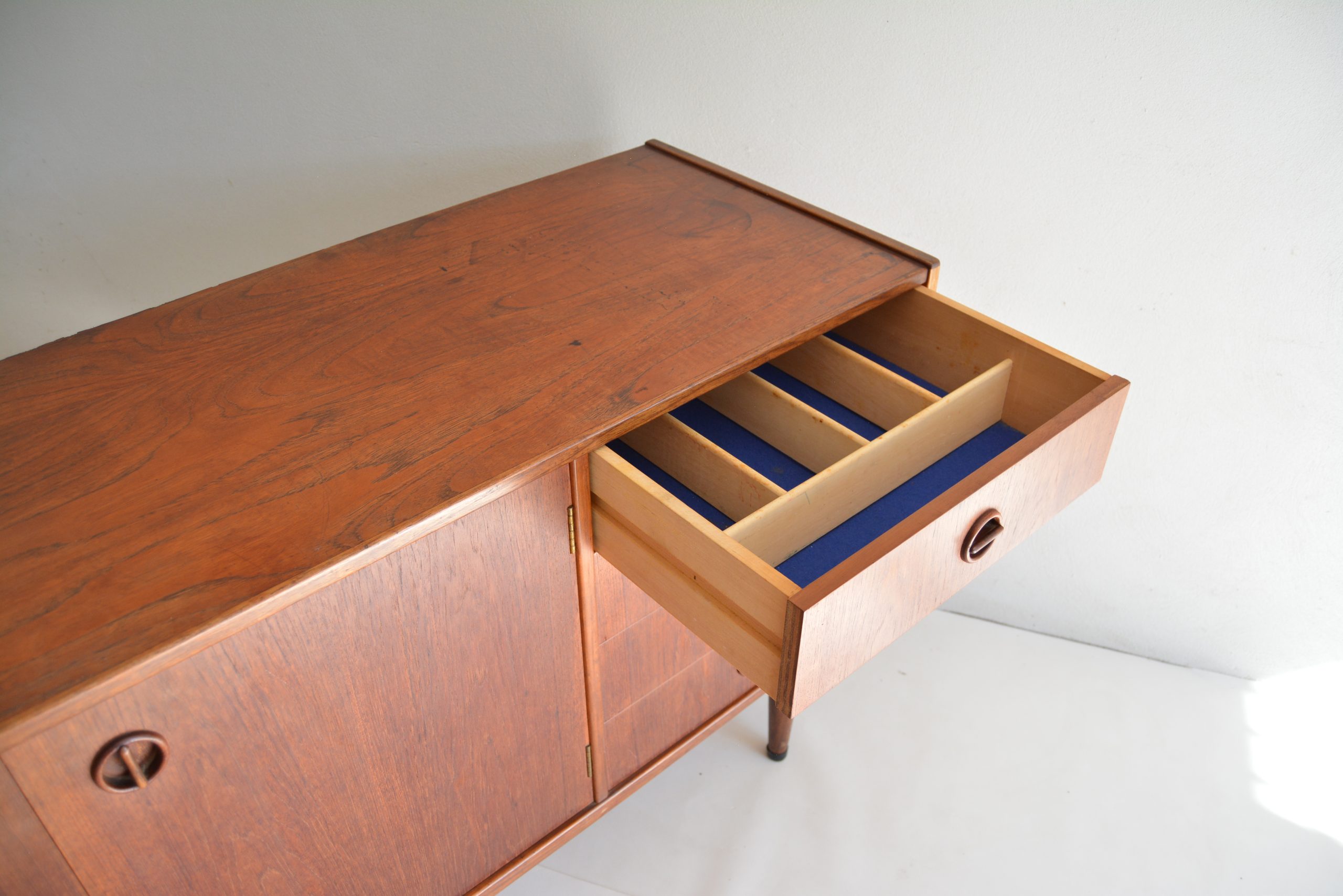 vintage-parker-sideboard-1960's-nordic-teak-fler-danish-era-shorter-version (14)