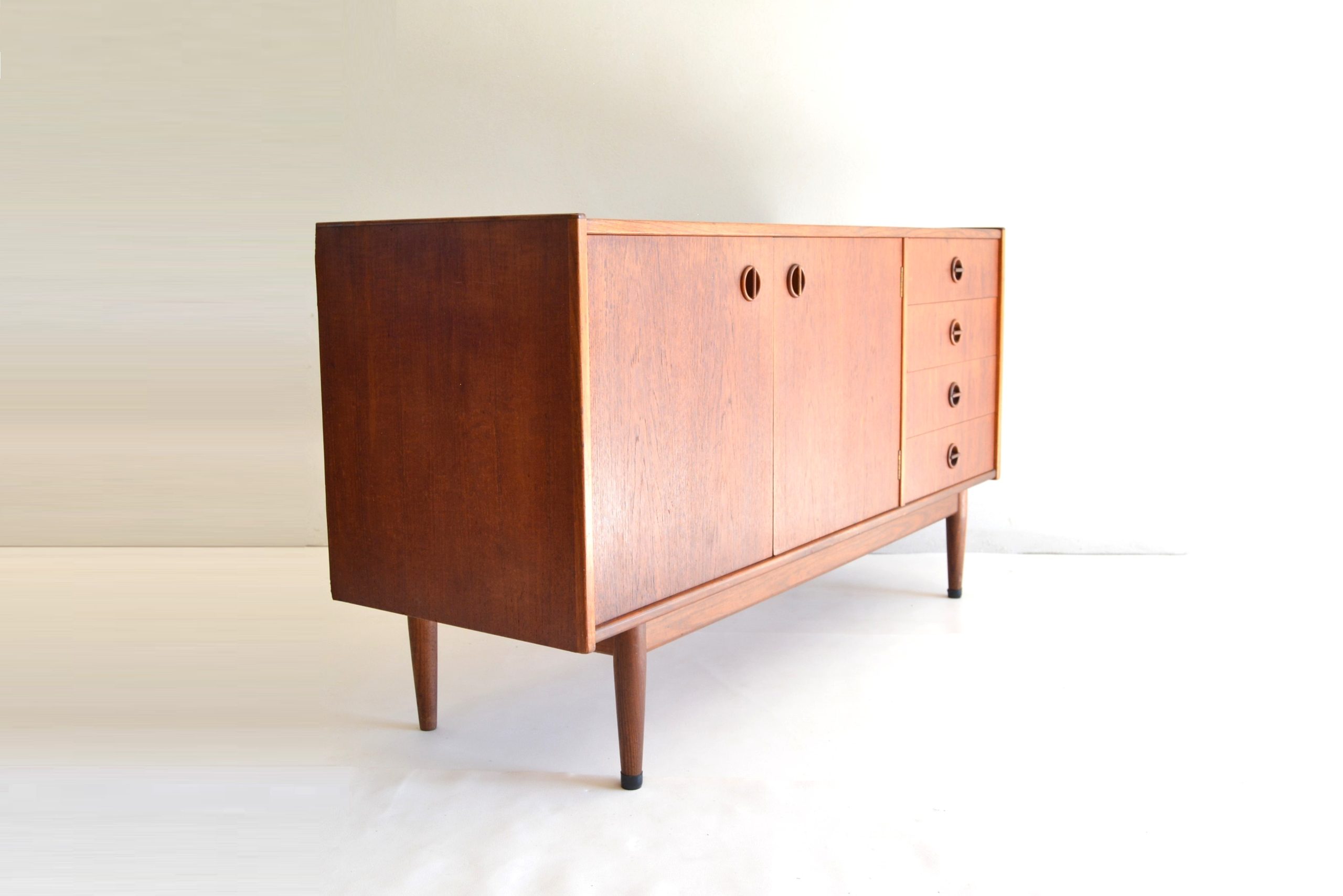 vintage-parker-sideboard-1960's-nordic-teak-fler-danish-era-shorter-version