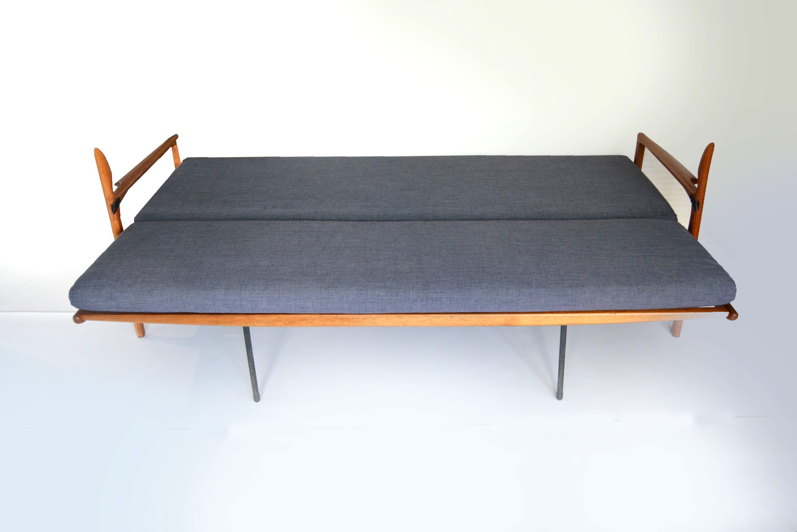 a-fler-narvik-day-night-lounge-sofa-divan-vintage-retro-parker-danish-style-australian-furniture-fred-lowen (8)