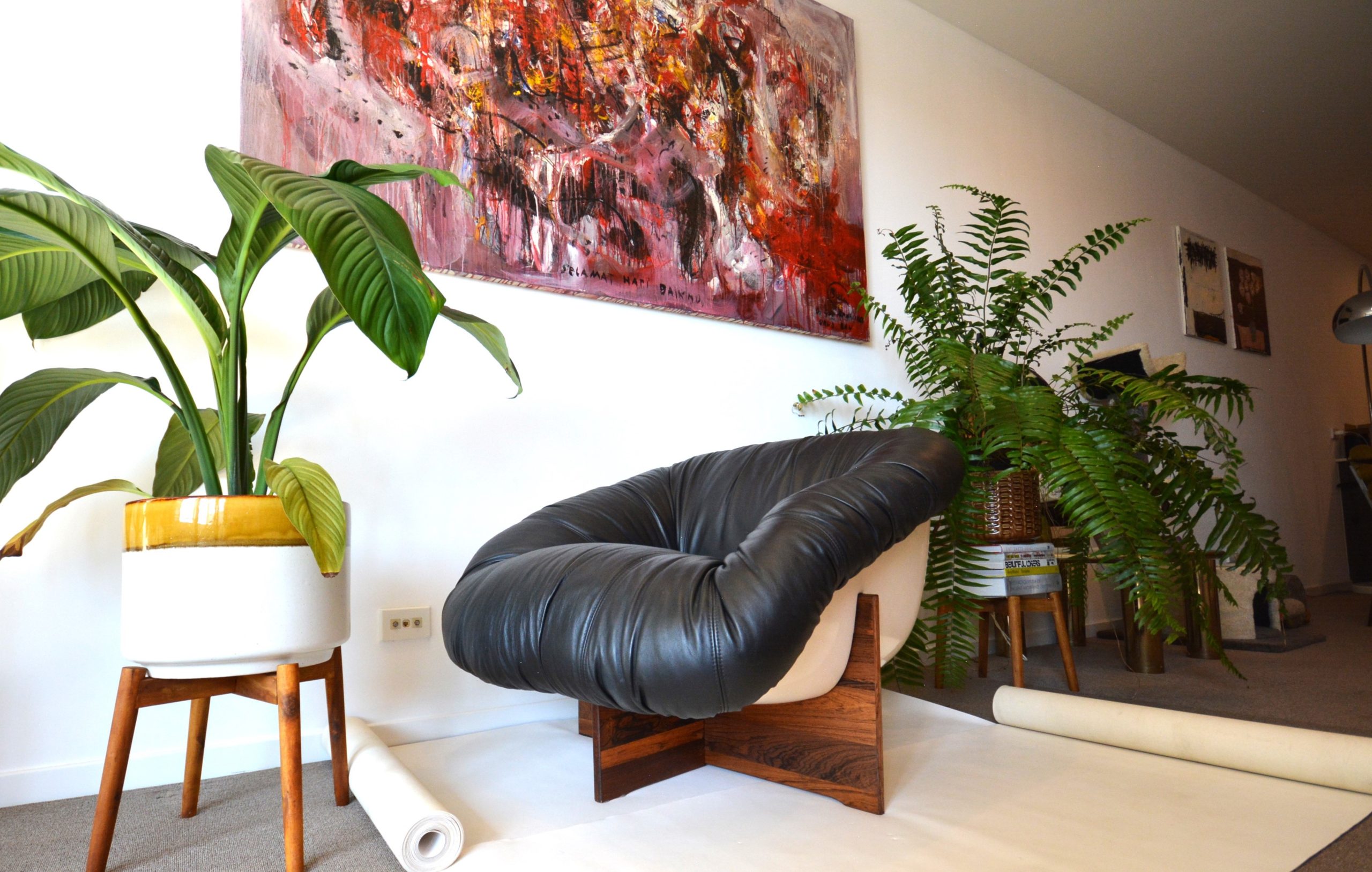 percival-lafer-fibreglass-and-rosewood-chair-vintage-leather-chair-mp-61-brazillian-designer-retro-armchair-danish-style (17)