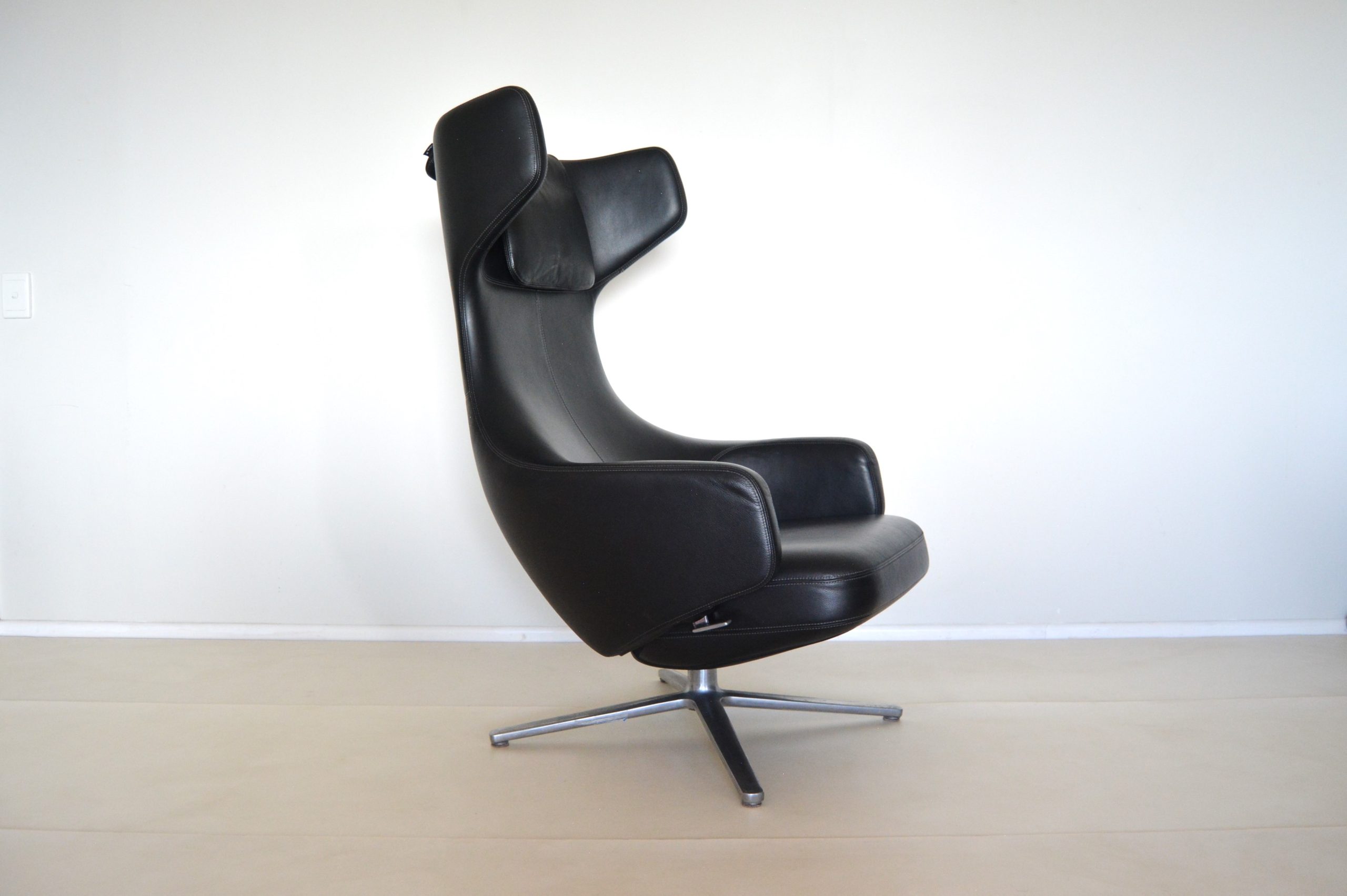 vitra-grand-repos-recliner-designer-chair-armchair-recline-space-furniture-b-b-italia-era (3)