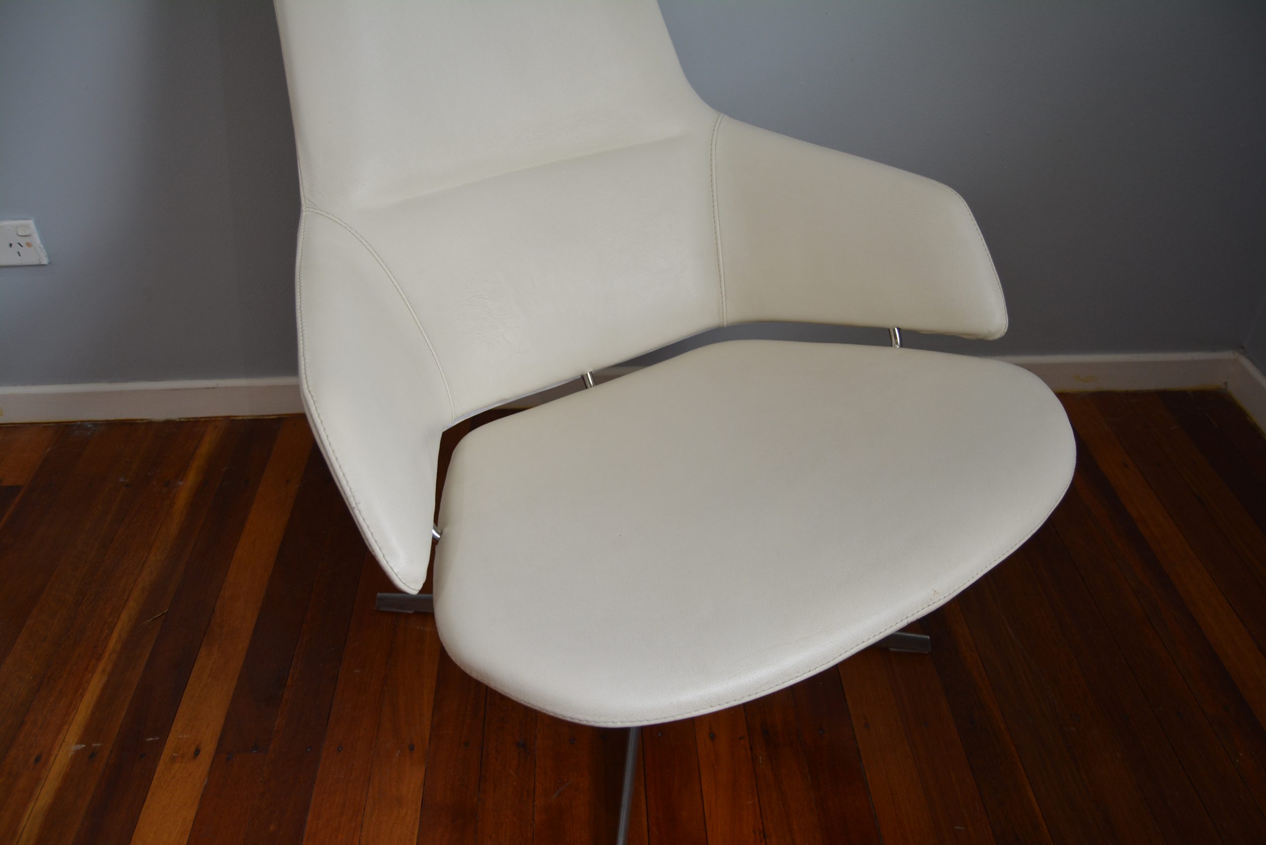 arper-italy-aston-4-ways-designer-swivel-chair-b-&-b-italia-era (6)
