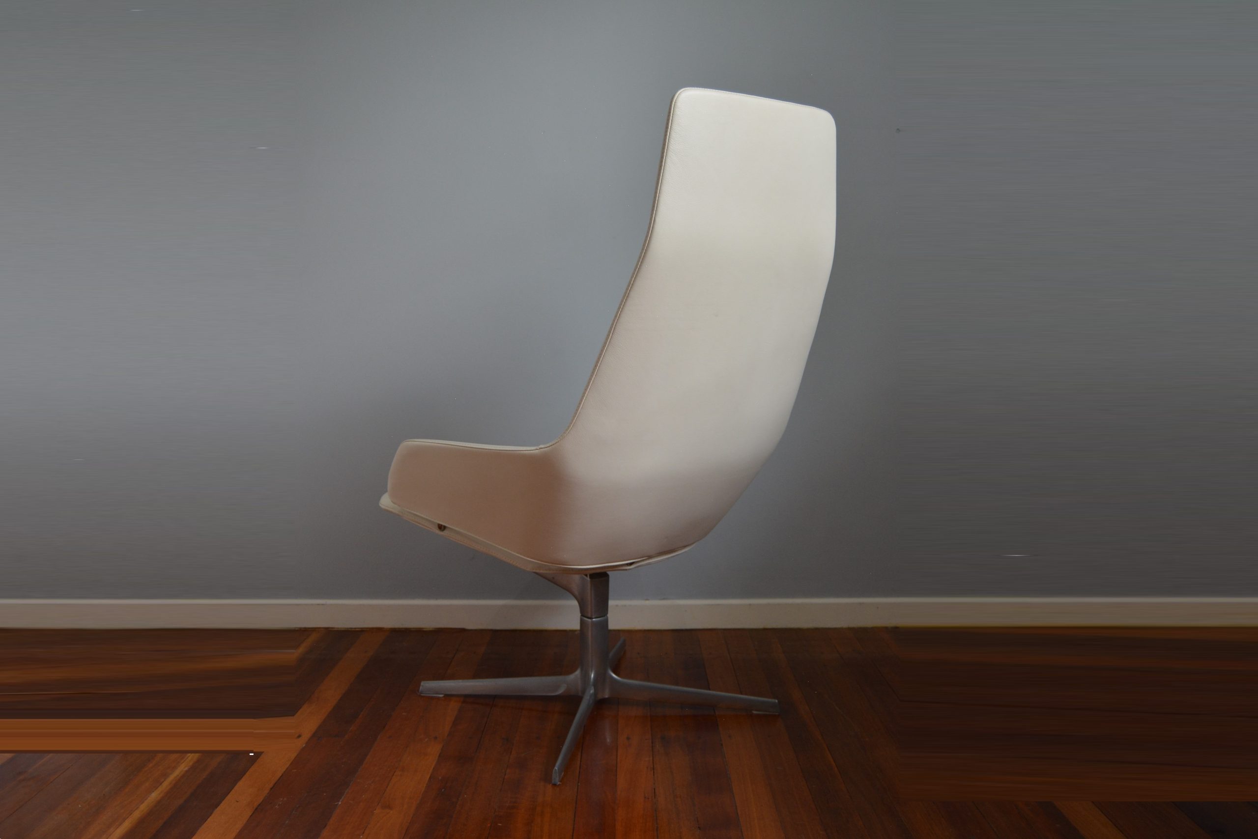 arper-italy-aston-4-ways-designer-swivel-chair-b-&-b-italia-era (9)