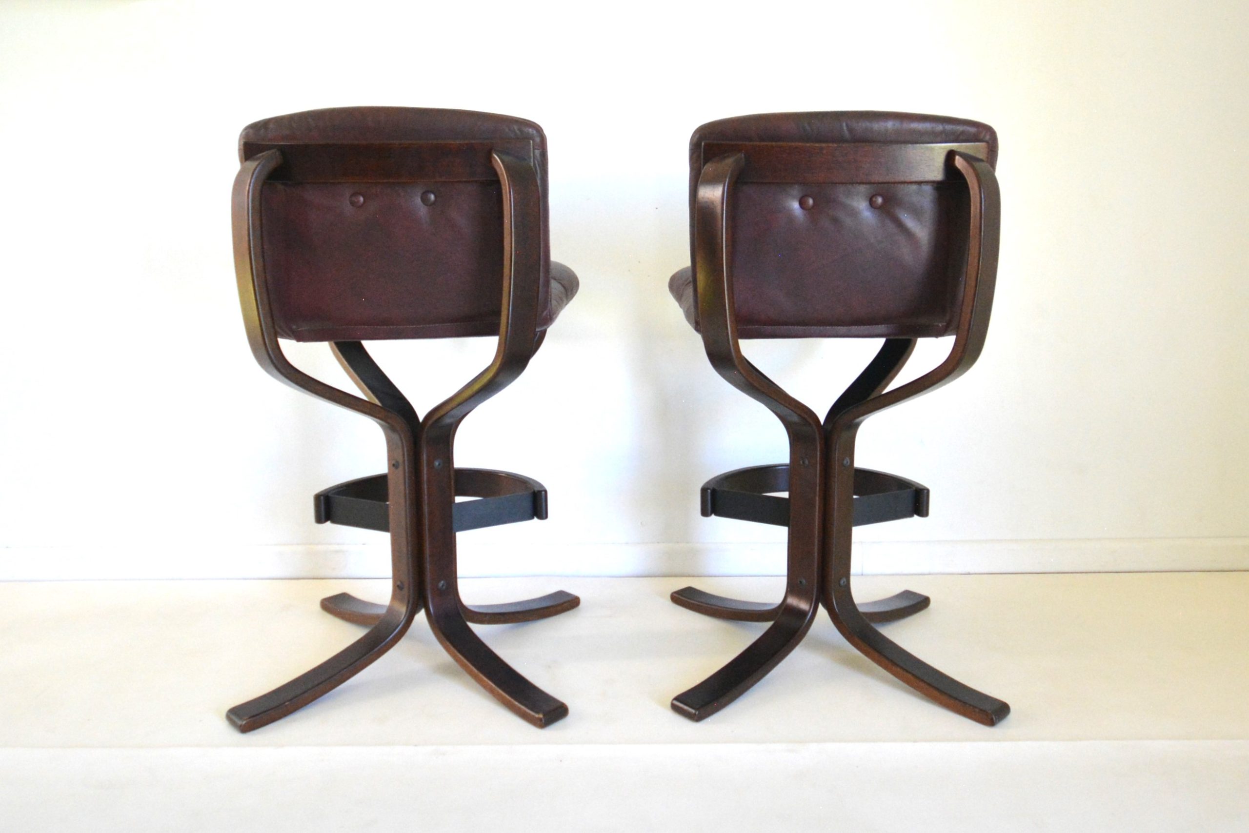 joe-rufenacht-bar-stools-leather-vintage-designer-chairs-parker-tessa-era (11)