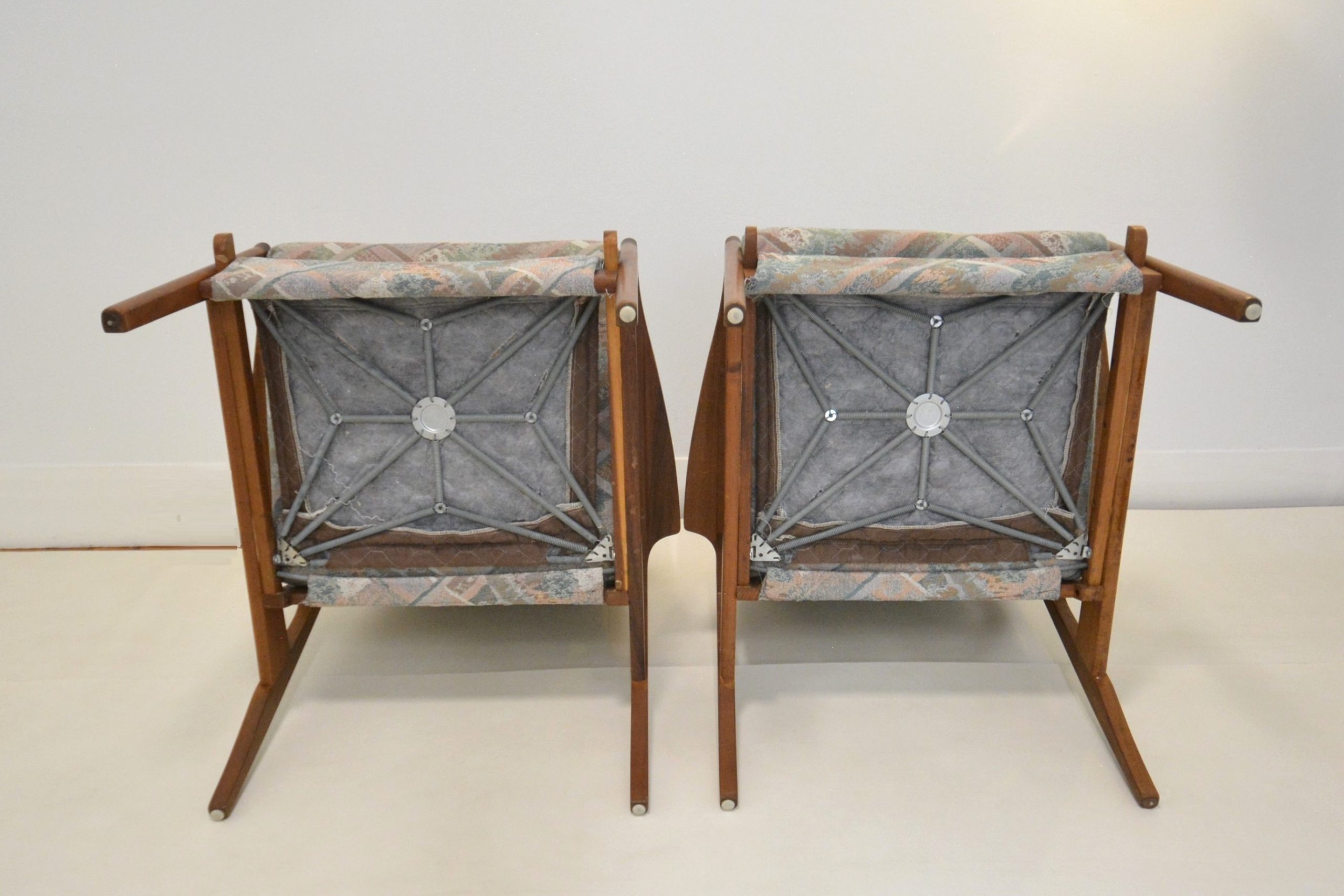 fler-narvik-chairs-pair-vintage-retro-parker-danish-era-chair-furniture (1)