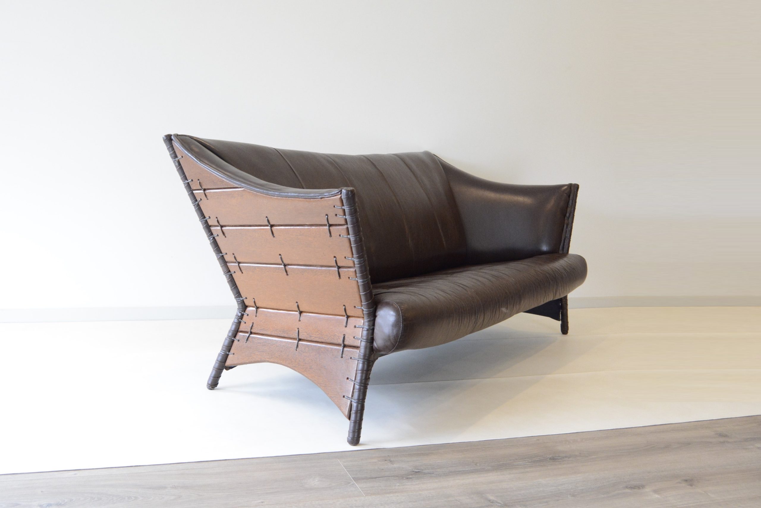 kiribati-pacific-green-designer-furniture-leather-lounge-suite-b-b-italia-era ( (6)