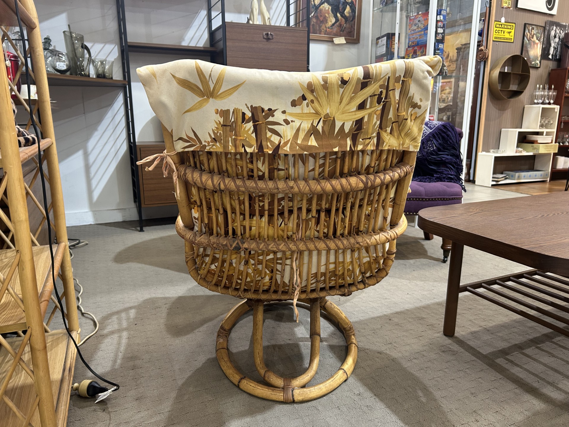 cane-chair-vintage-boho-designer-italian-pretzel-tribal-balinese (1)