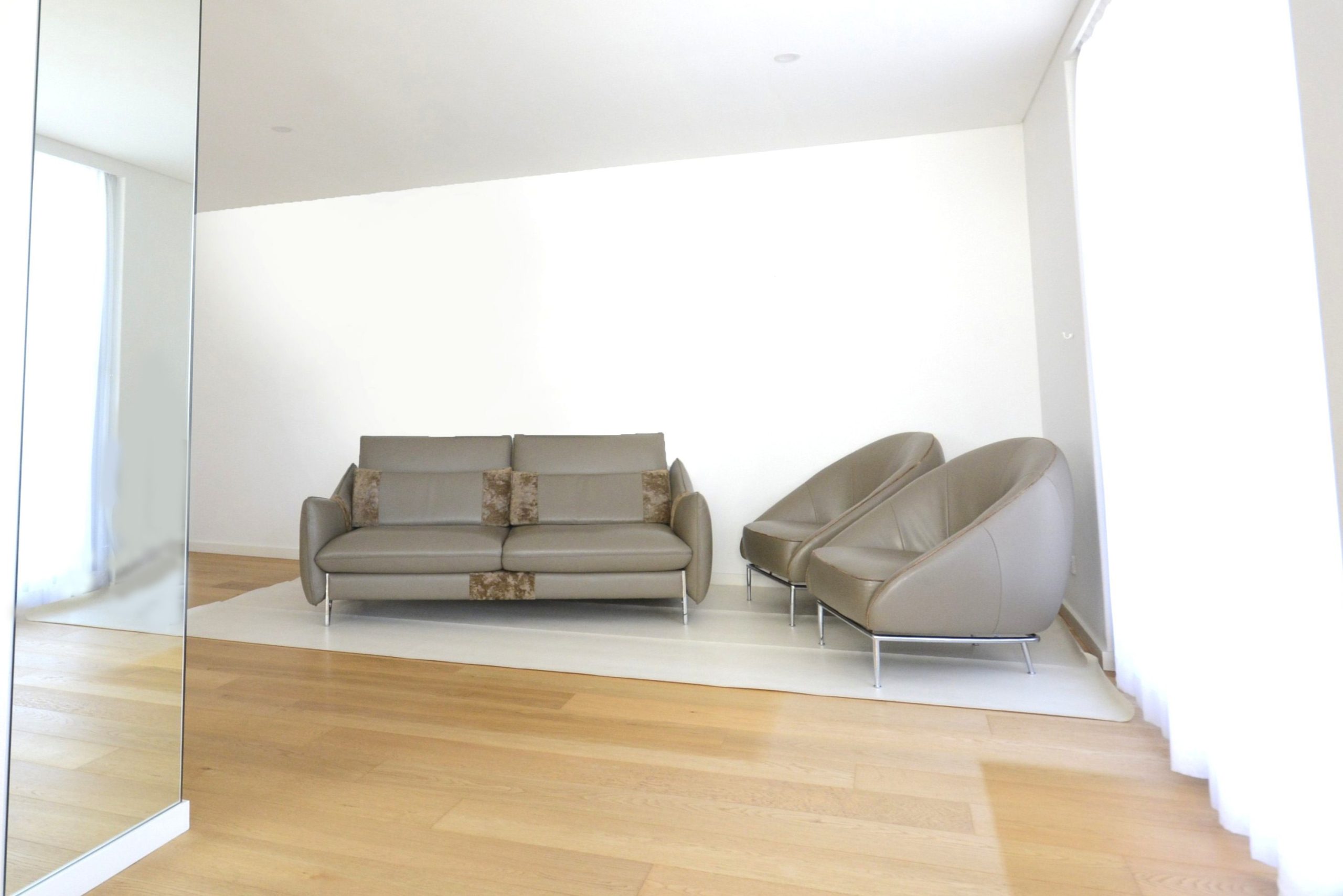 1. INSTA borzalino-italian-italy-leather-lounge-suite-designer-b-b-italia-space-furniture-era