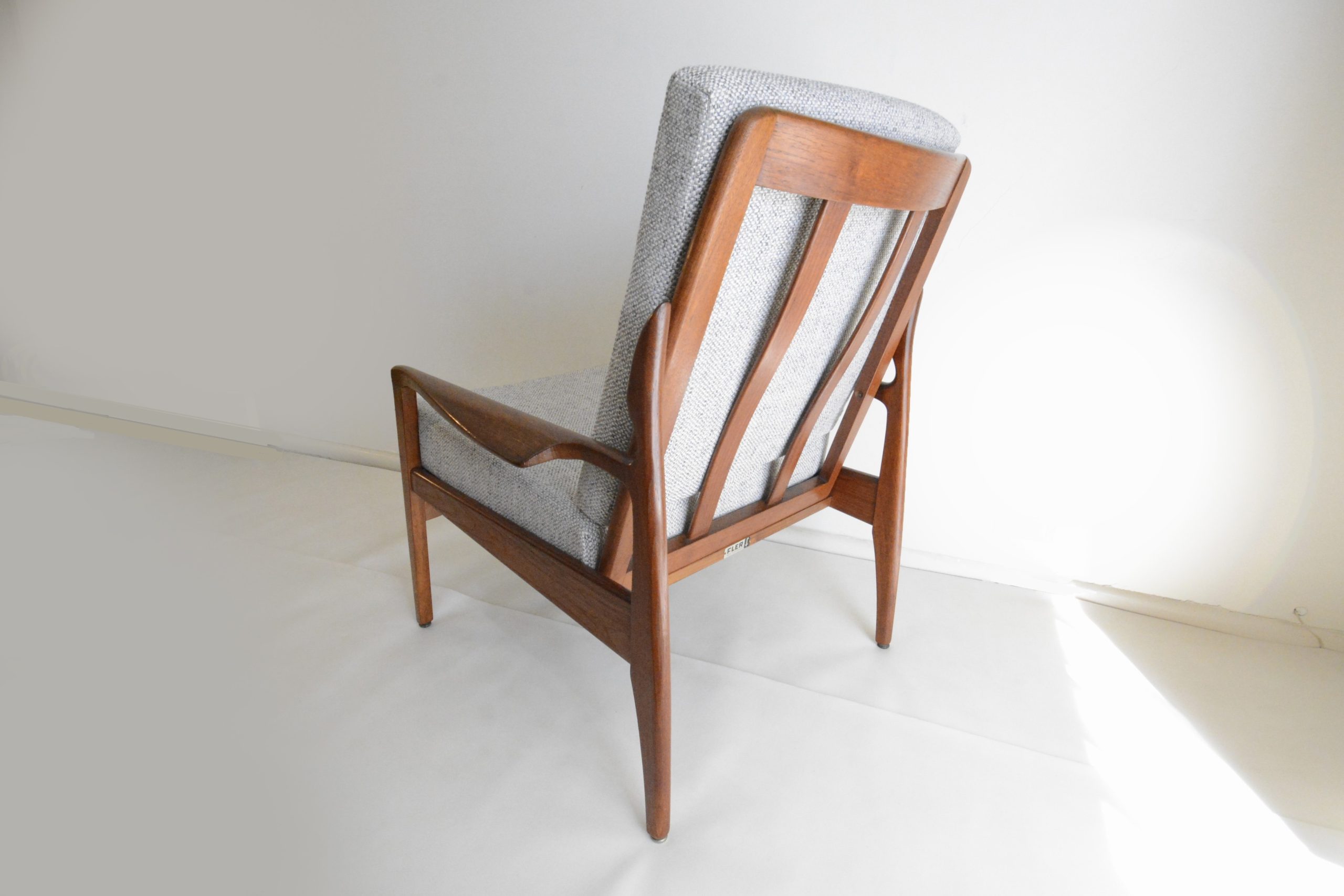fler-narvik-pair-armchairs-vintage-parker-danish-era (5)