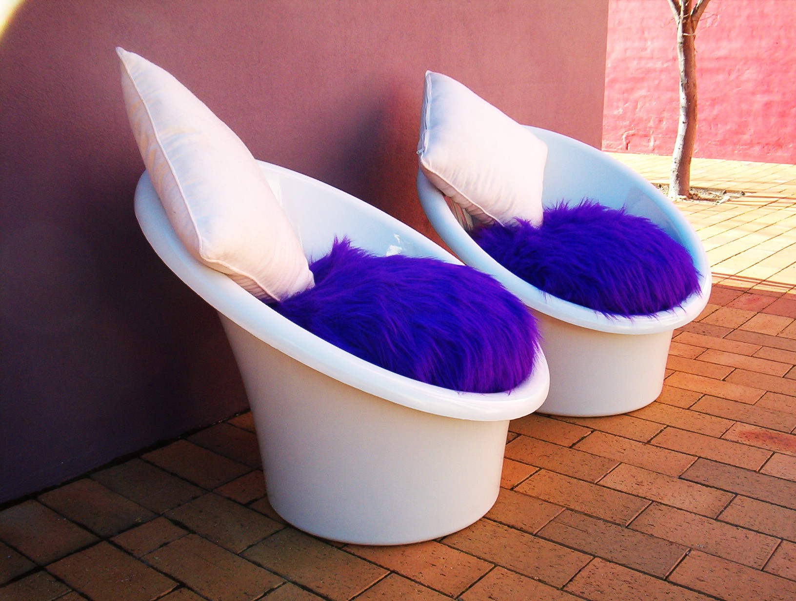 vintage-retro-plastic-designer-pod-chairs-kartell-space-furniture-era (20)