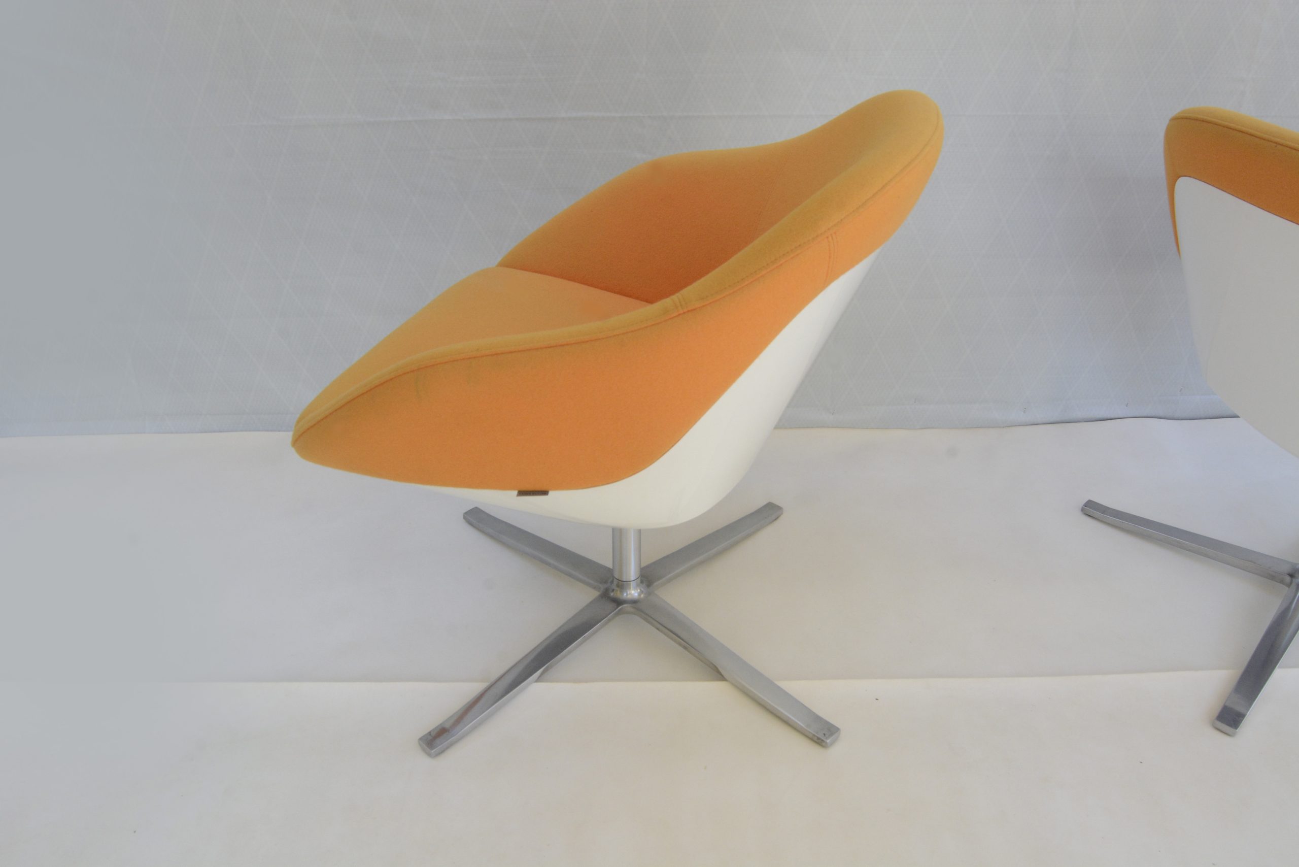 Walter-Knoll-Turtle-Chairs-Designer-Furniture-Swivel-Eames-era (7)