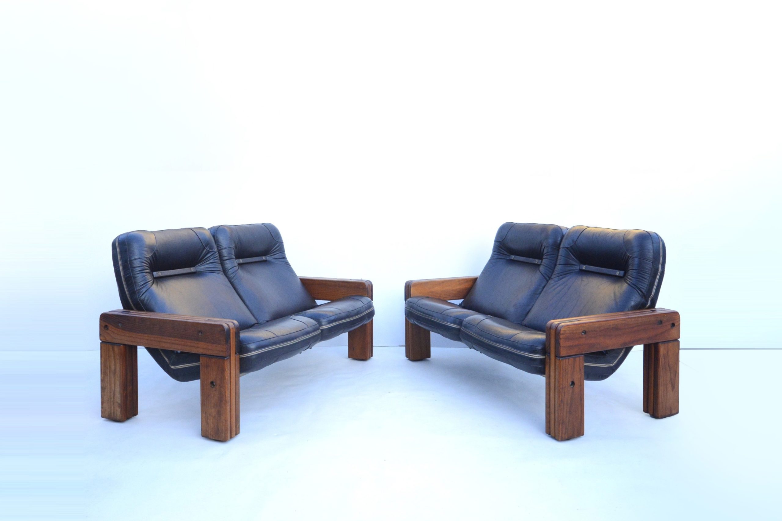 post-&-rail-vintage-leather-lounge-suite-norman-archibald-robert-dunlop-retro-era (2)