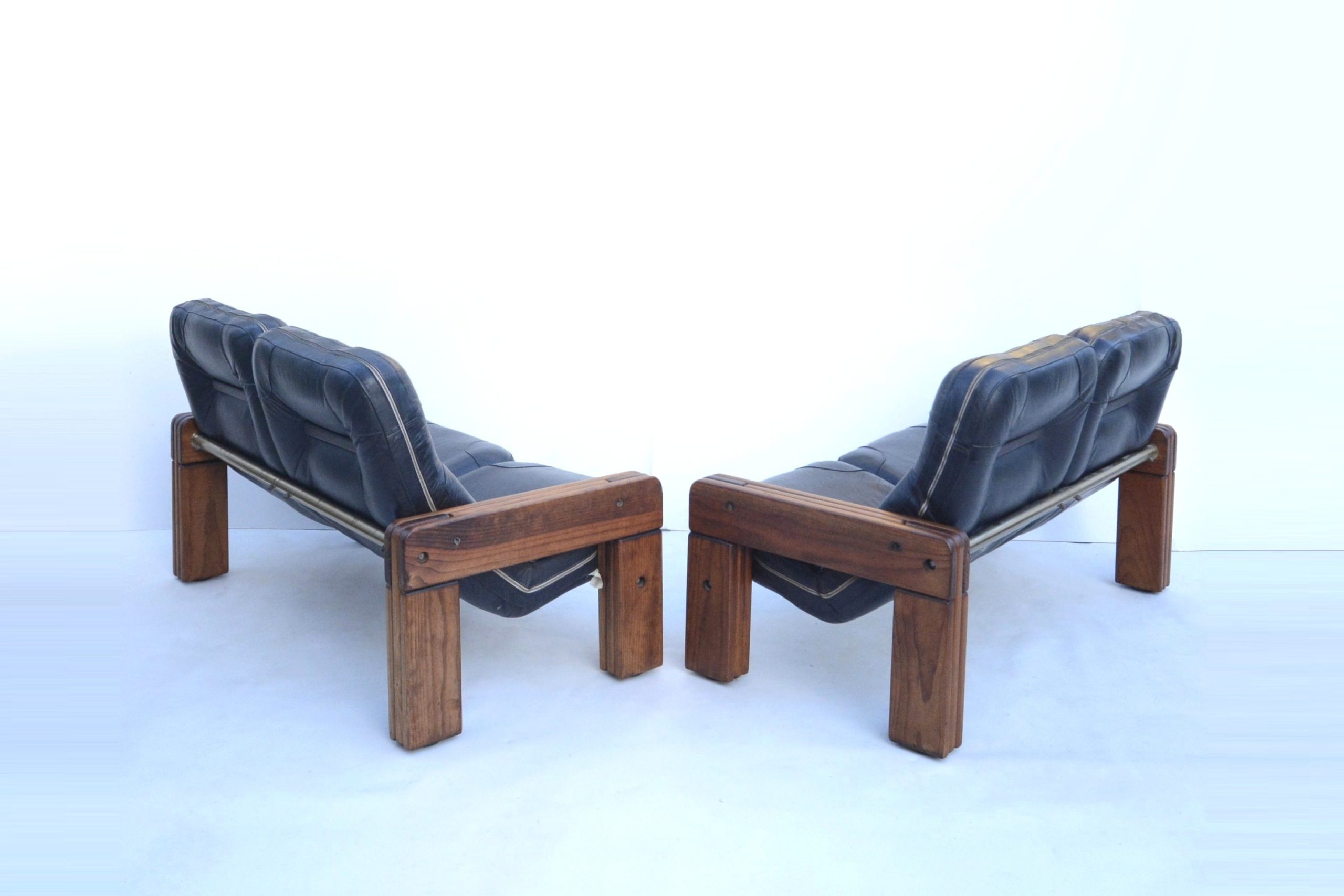 post-&-rail-vintage-leather-lounge-suite-norman-archibald-robert-dunlop-retro-era (5)
