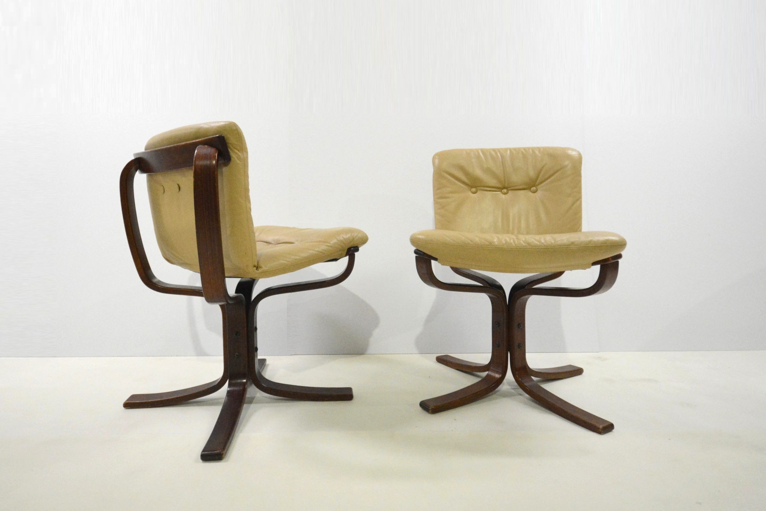 8-joe-rufenacht-dining-chairs-danish-tessa-era-australian-made (11)